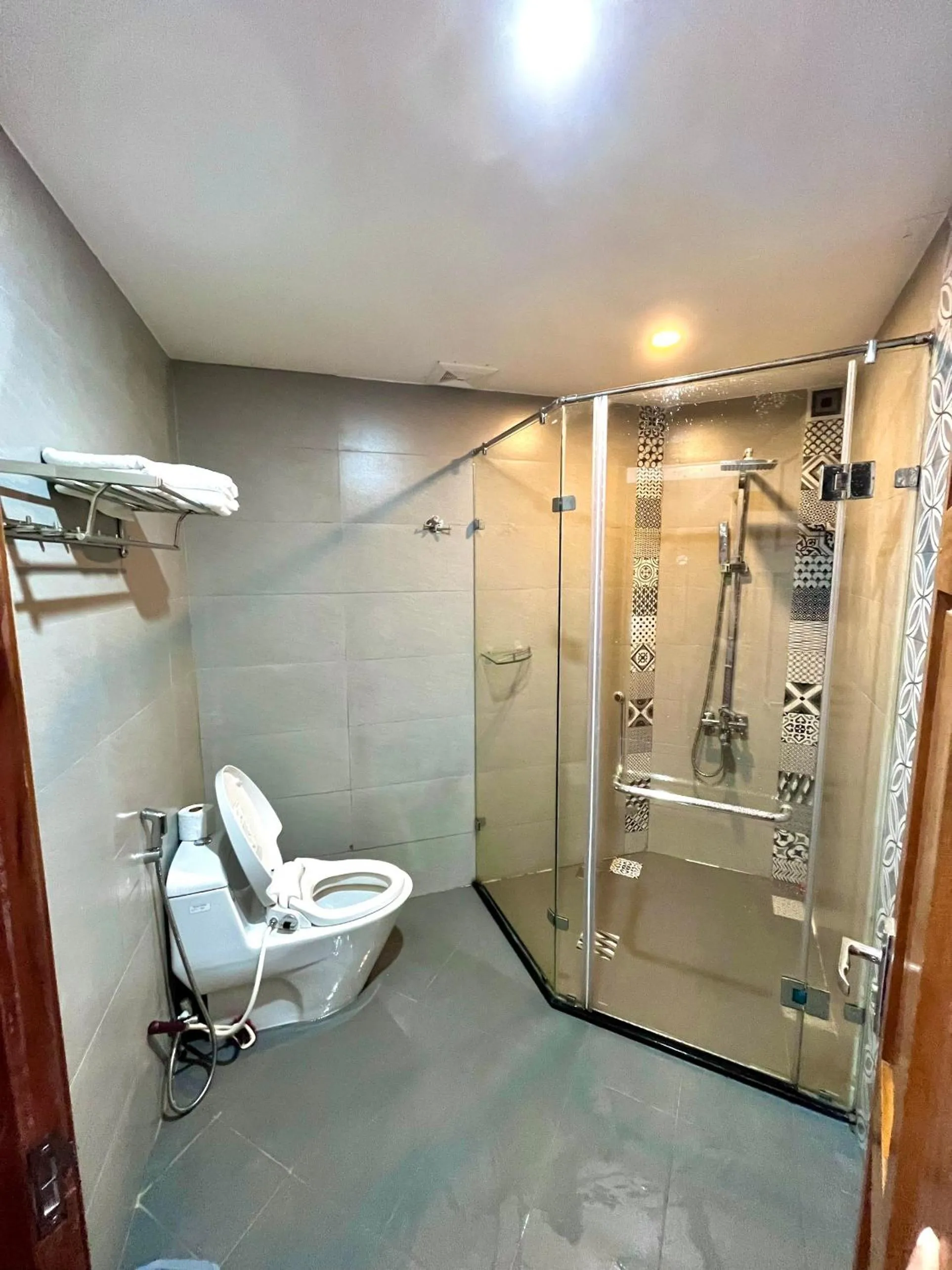 Shower in SOLEIL HOSTEL