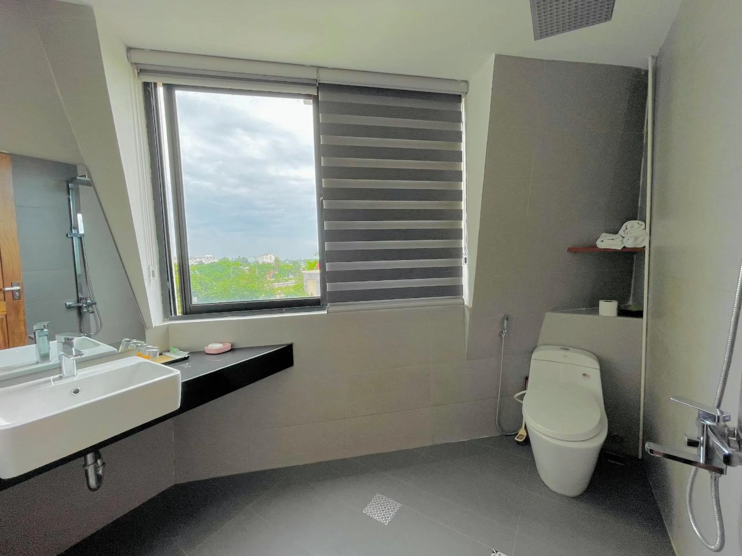 Shower in SOLEIL HOSTEL