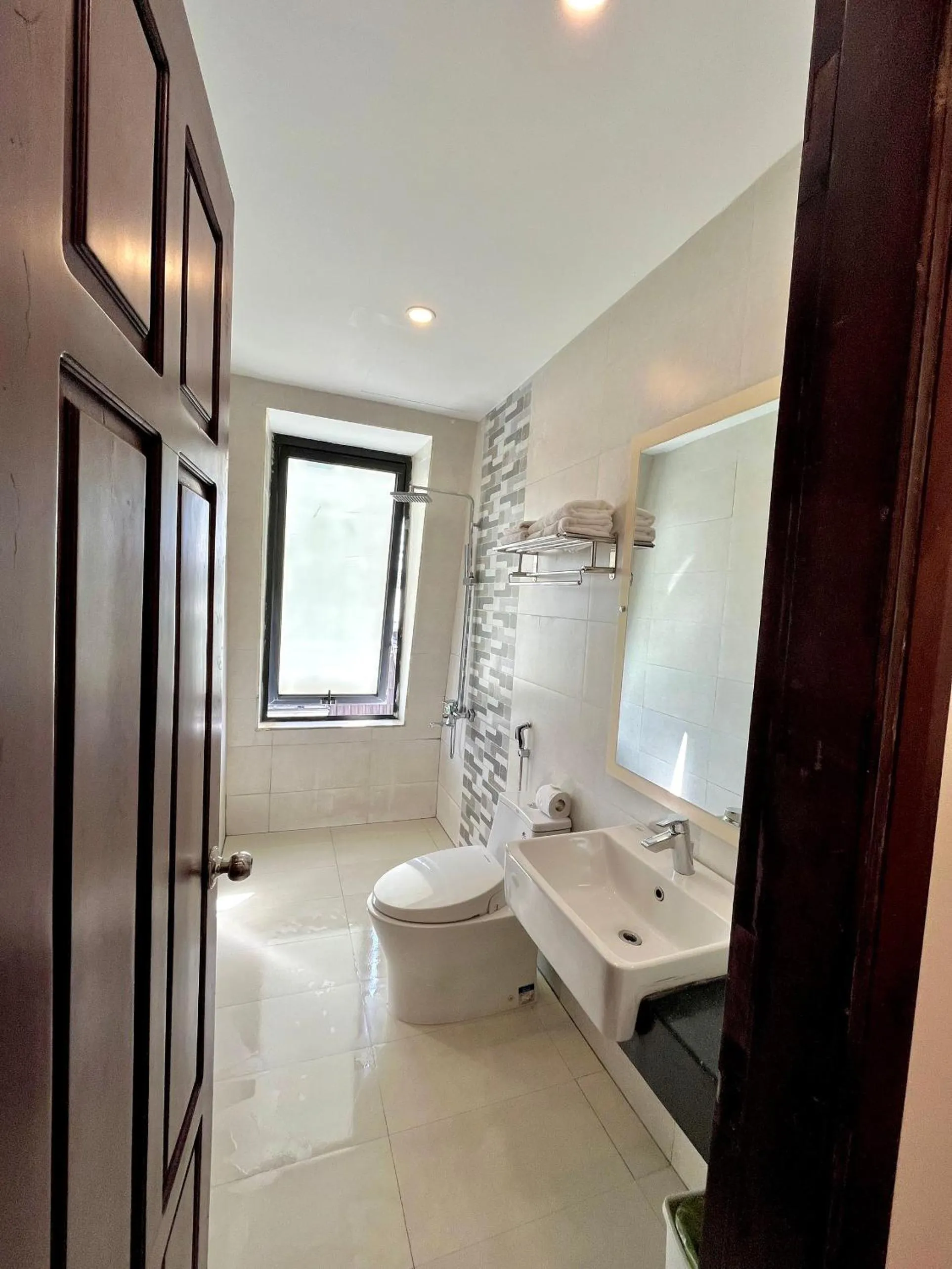 Shower in SOLEIL HOSTEL