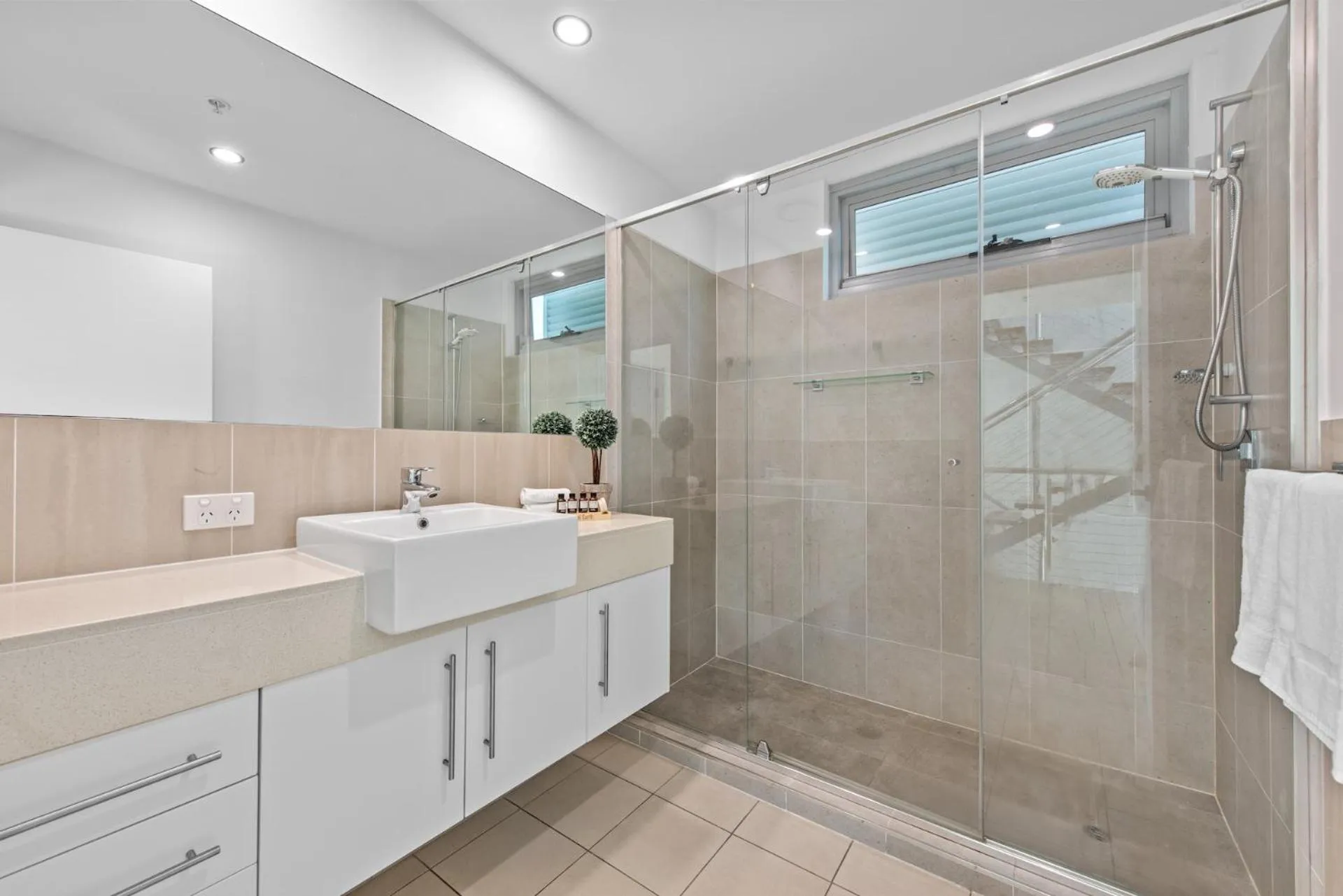 Shower in Proximity Waterfront Apartments