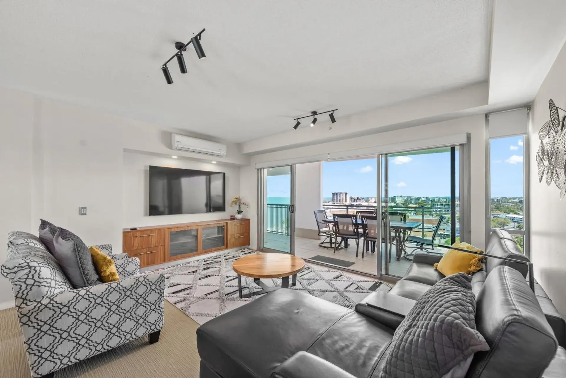 Deluxe Apartment in Proximity Waterfront Apartments Deluxe Apartment in Proximity Waterfront Apartments