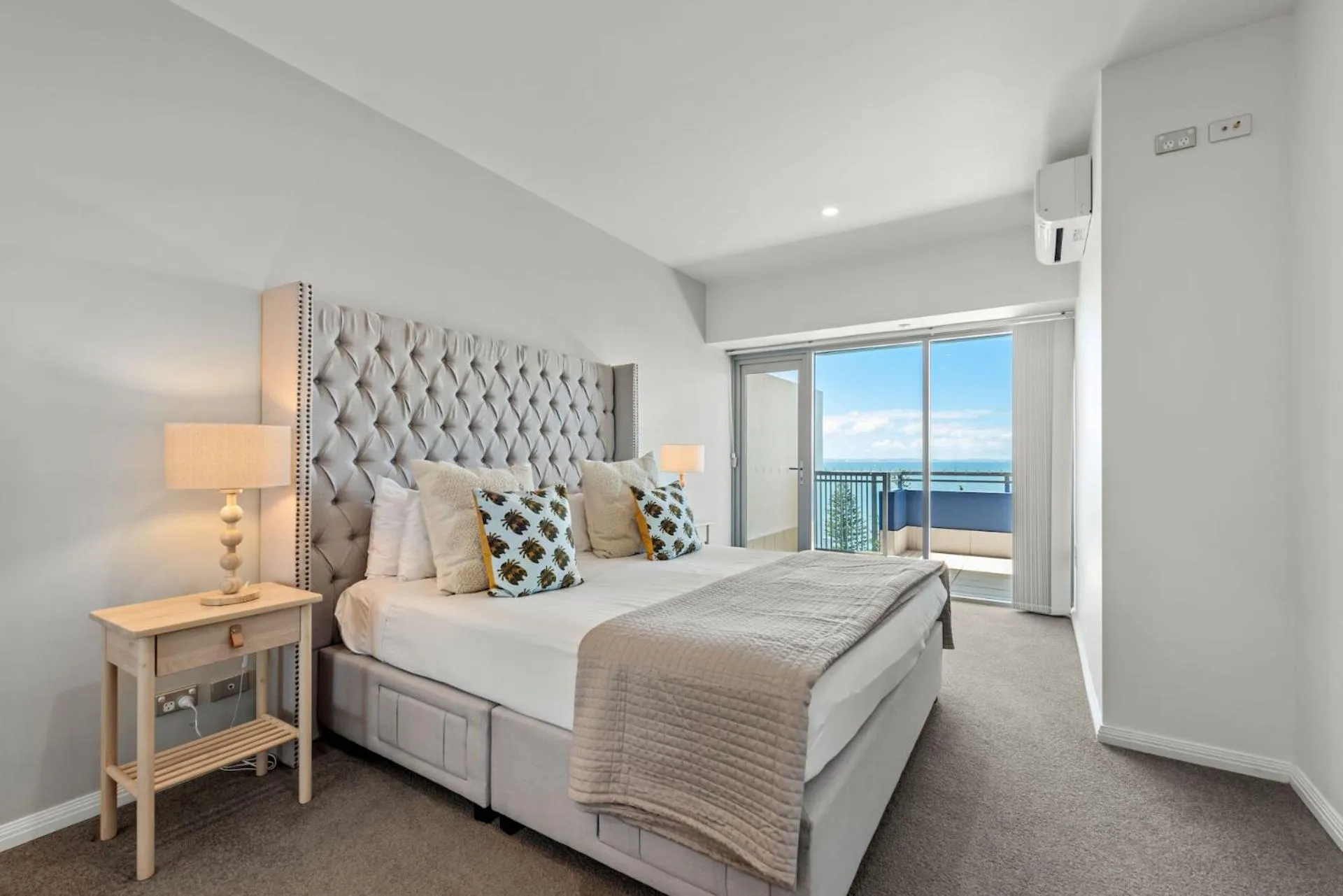 Bed in Proximity Waterfront Apartments