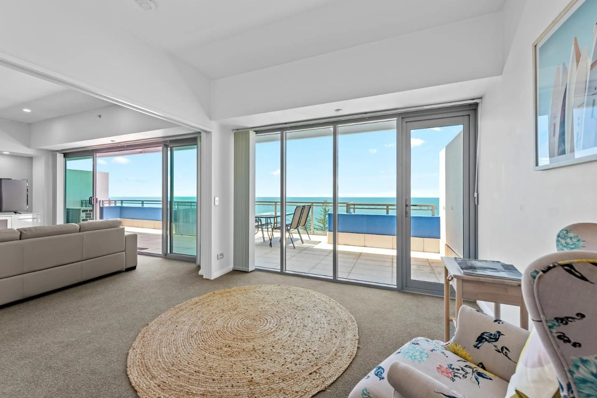 Seating area in Proximity Waterfront Apartments