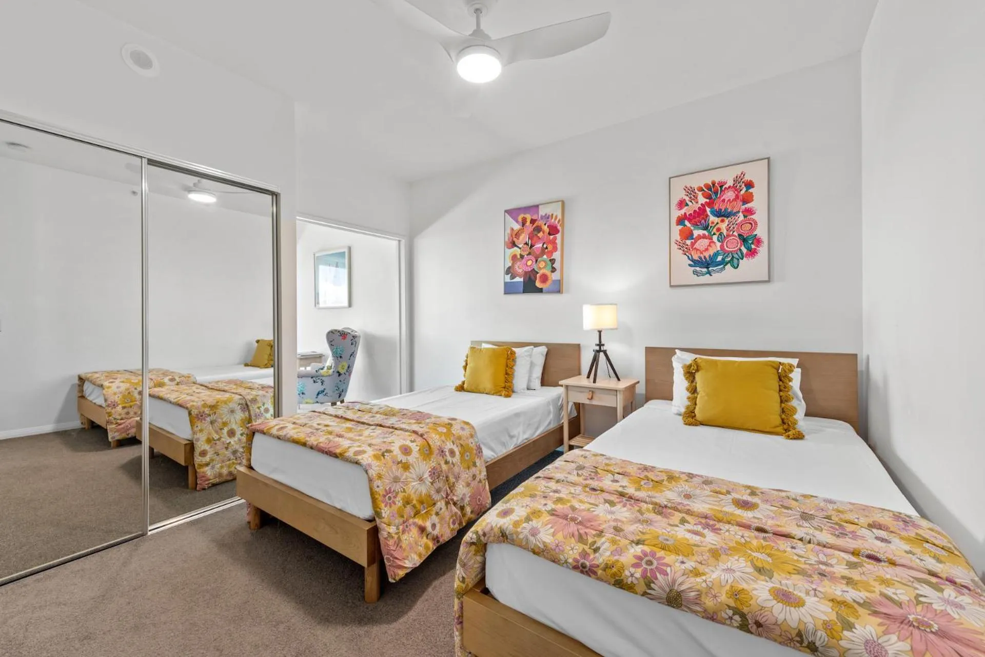 Bedroom, Bed in Proximity Waterfront Apartments