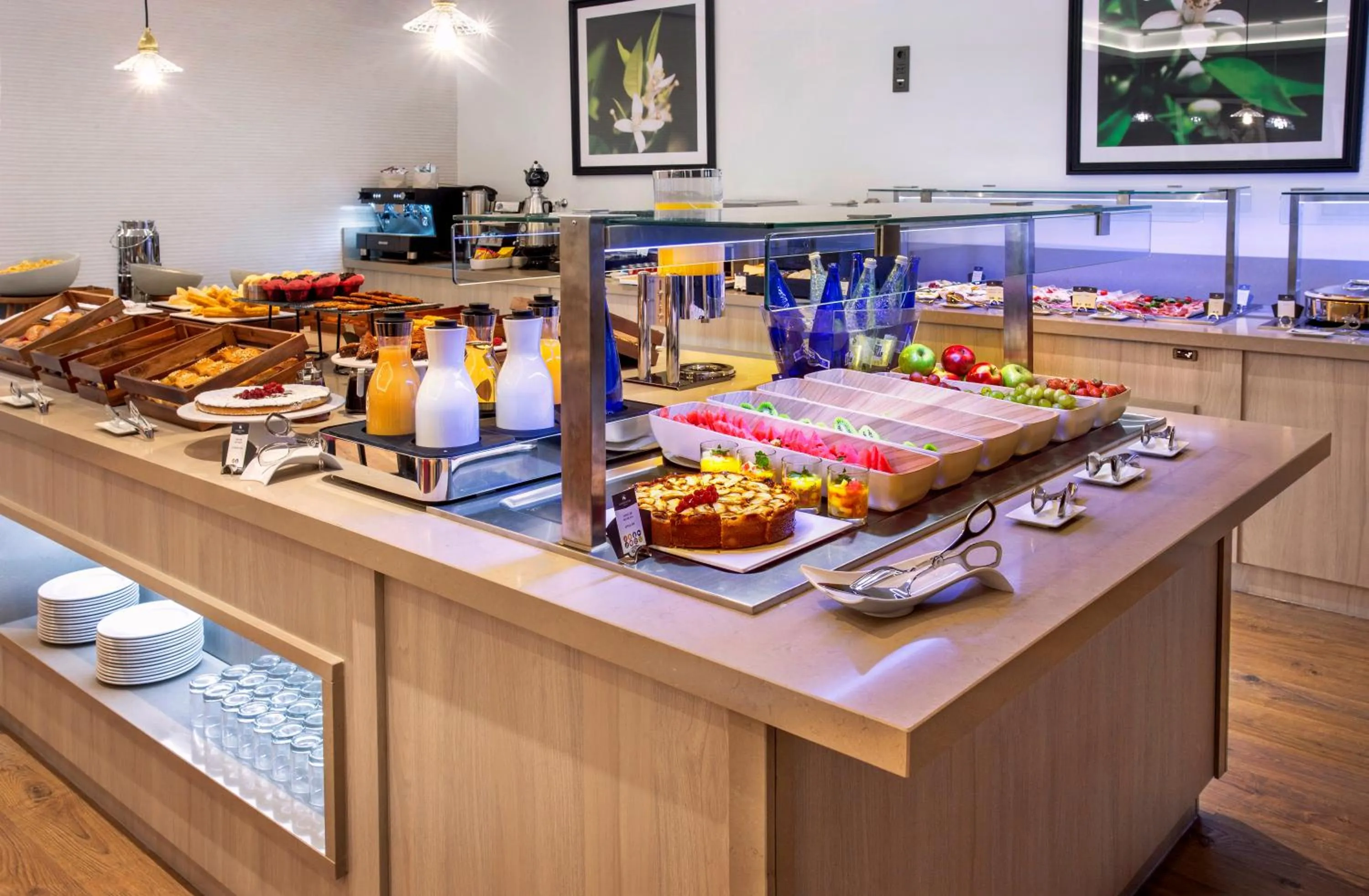 Buffet breakfast in Eurostars Azahar