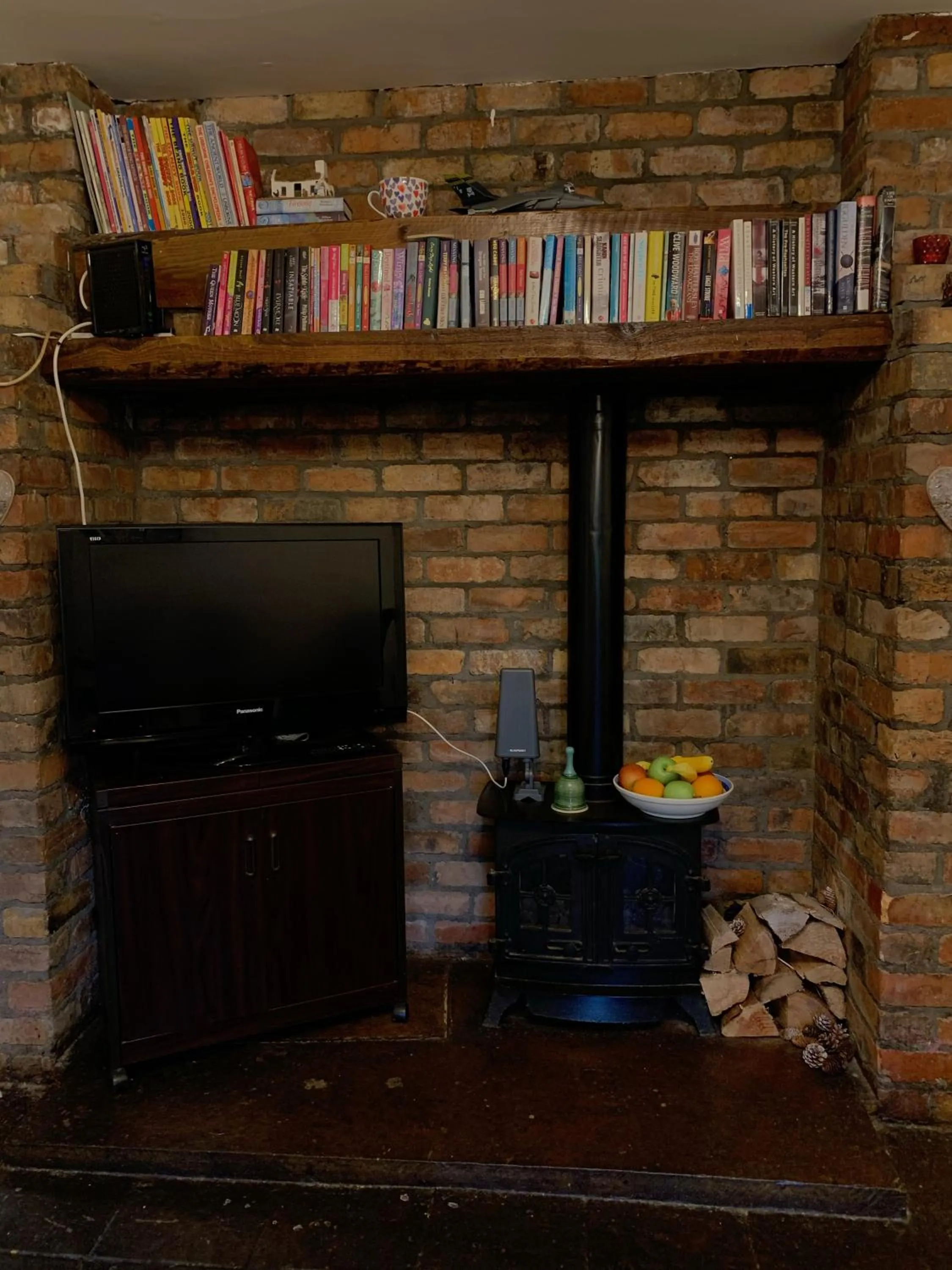 TV and multimedia in Ashfield Bed & Breakfast