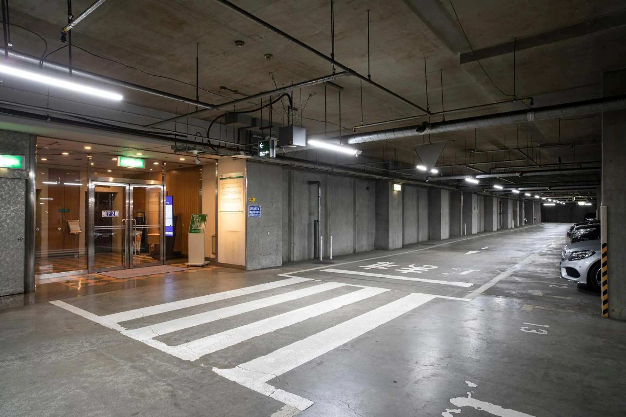 Parking in Royton Sapporo Hotel