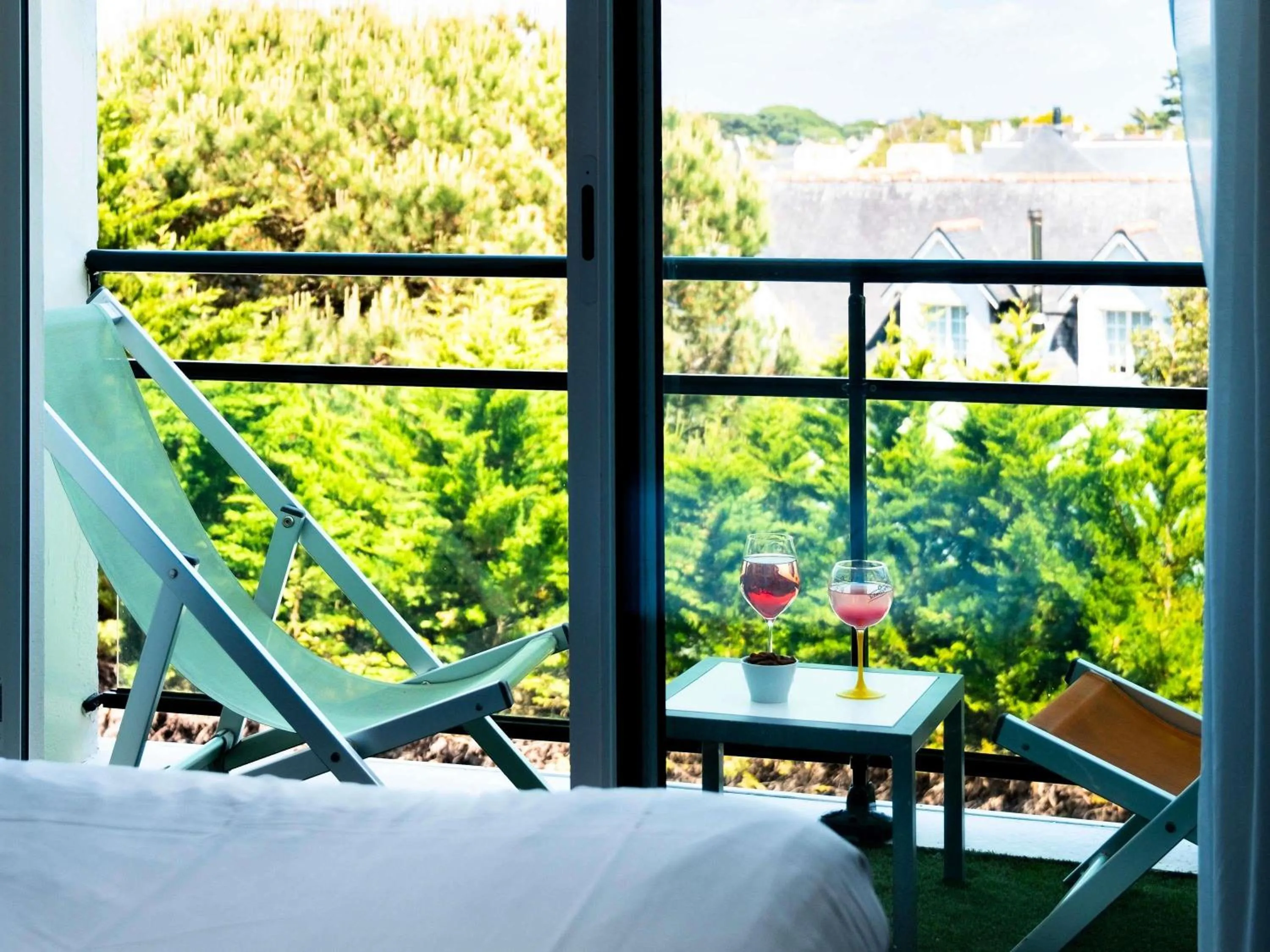 Bedroom, Bed in ibis Styles Quiberon Centre