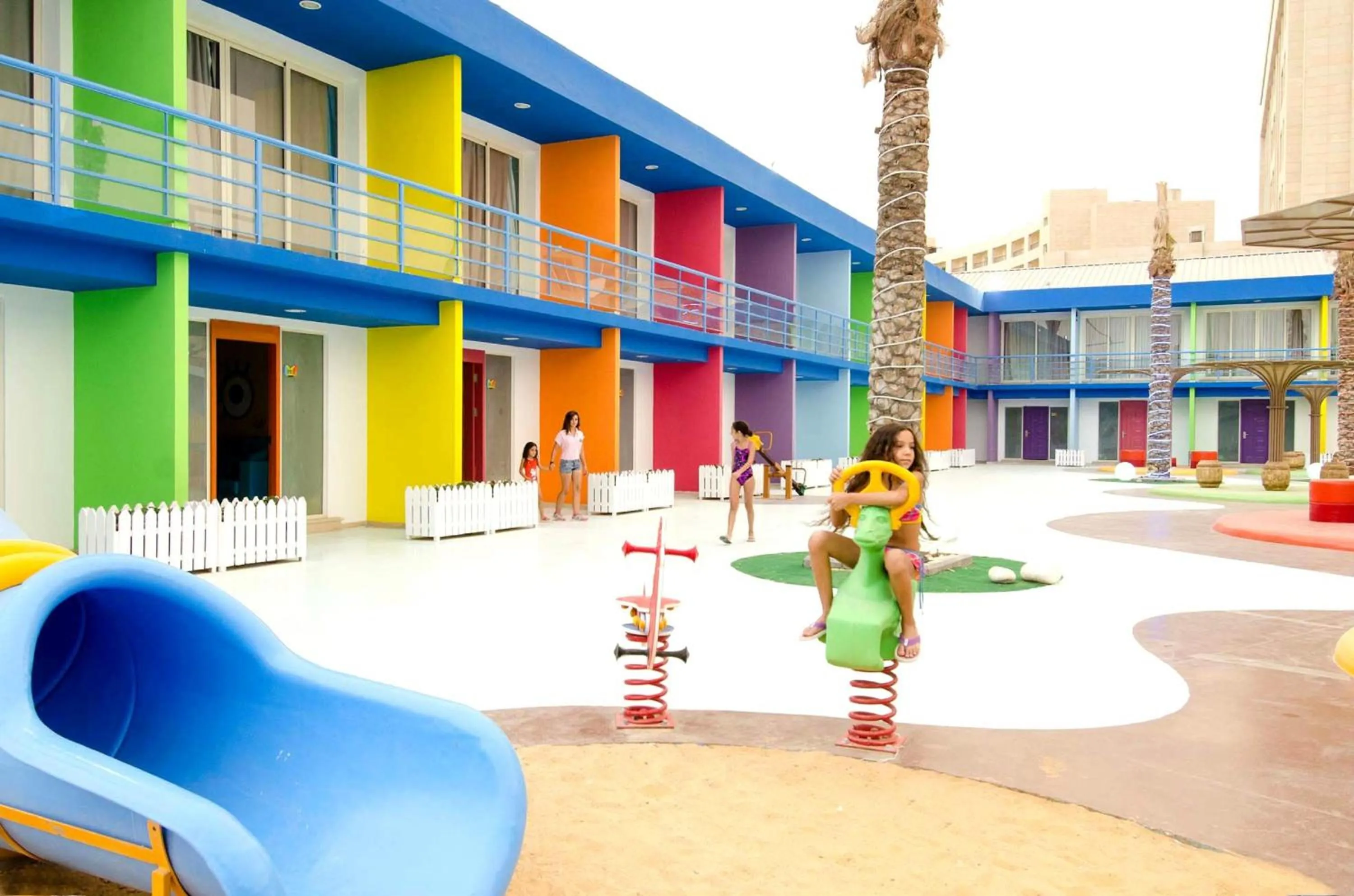 Day in Swiss Inn Teda Hotel & Aqua Park