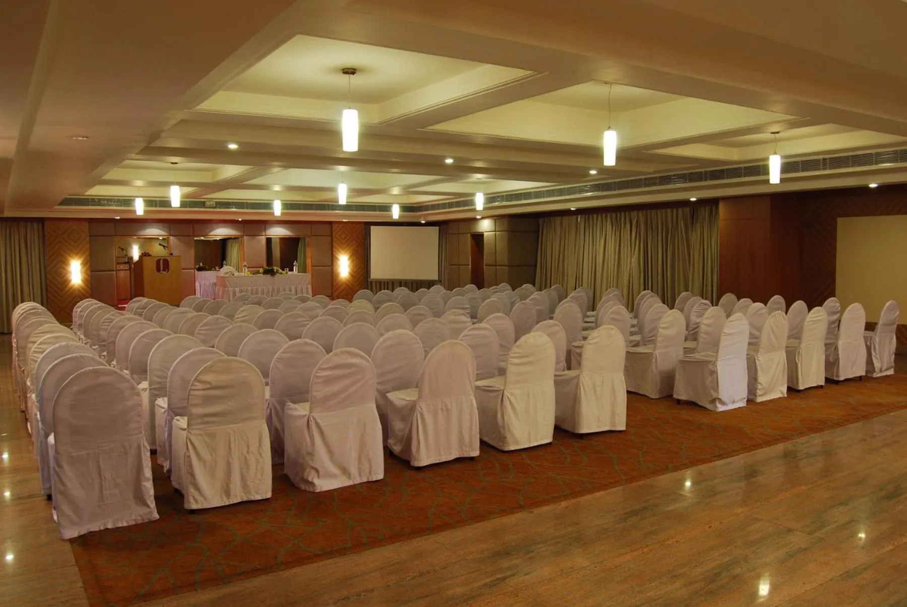 Meeting/conference room in Lords Plaza Ankleshwar
