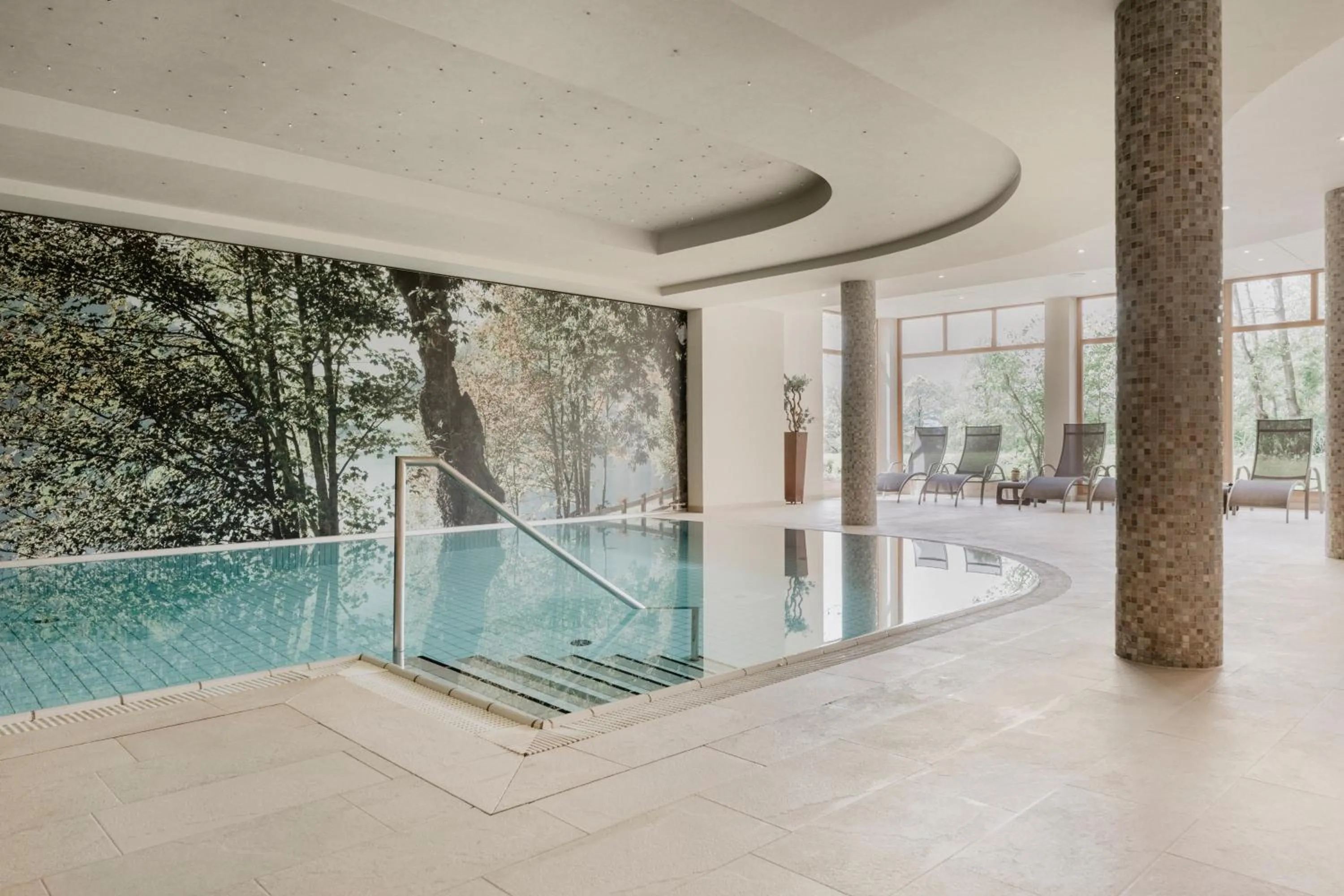 Swimming pool in Hotel Kaiser in Tirol