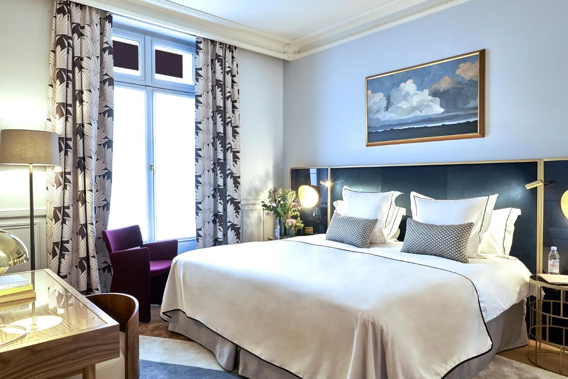 Bedroom, Bed in Grand Powers Hotel