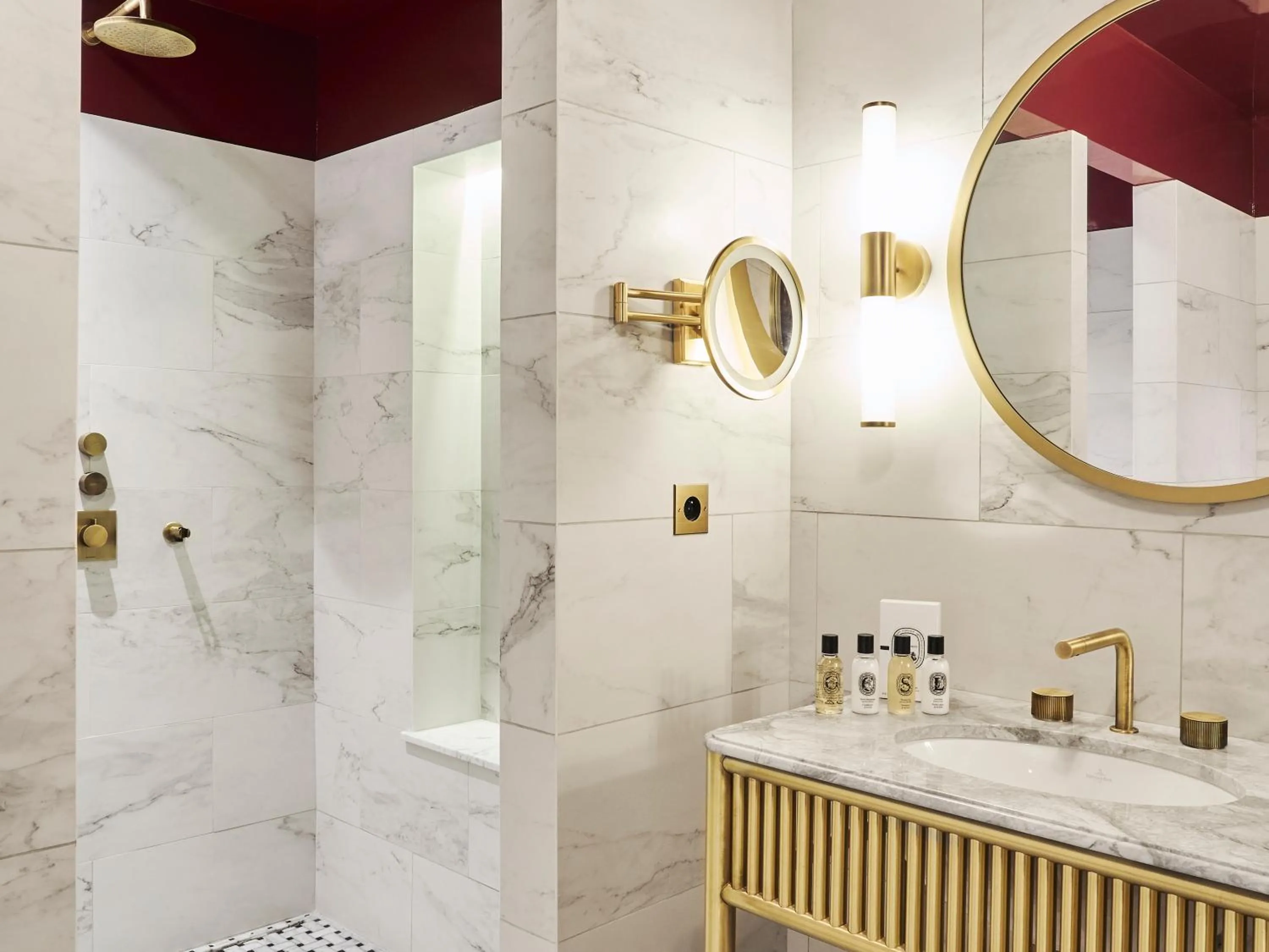 Bathroom in Grand Powers Hotel