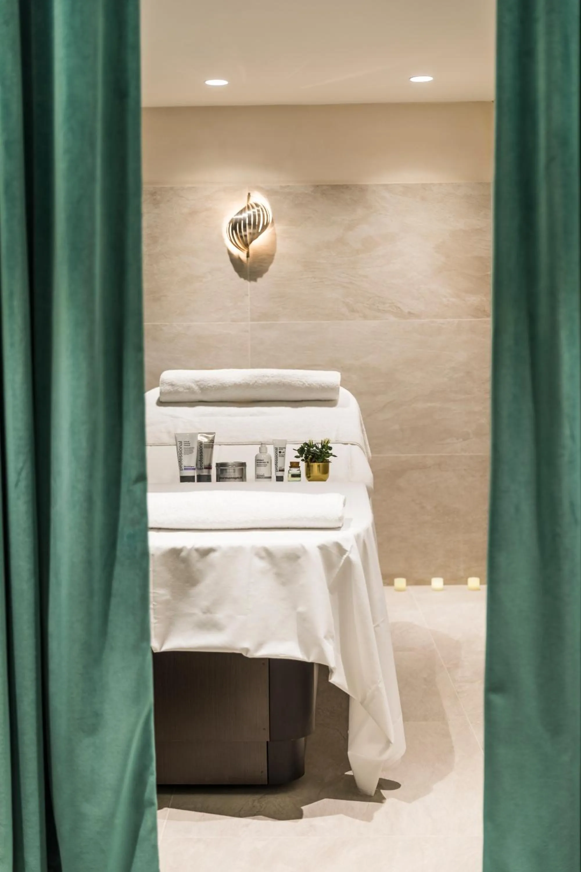 Massage in Grand Powers Hotel