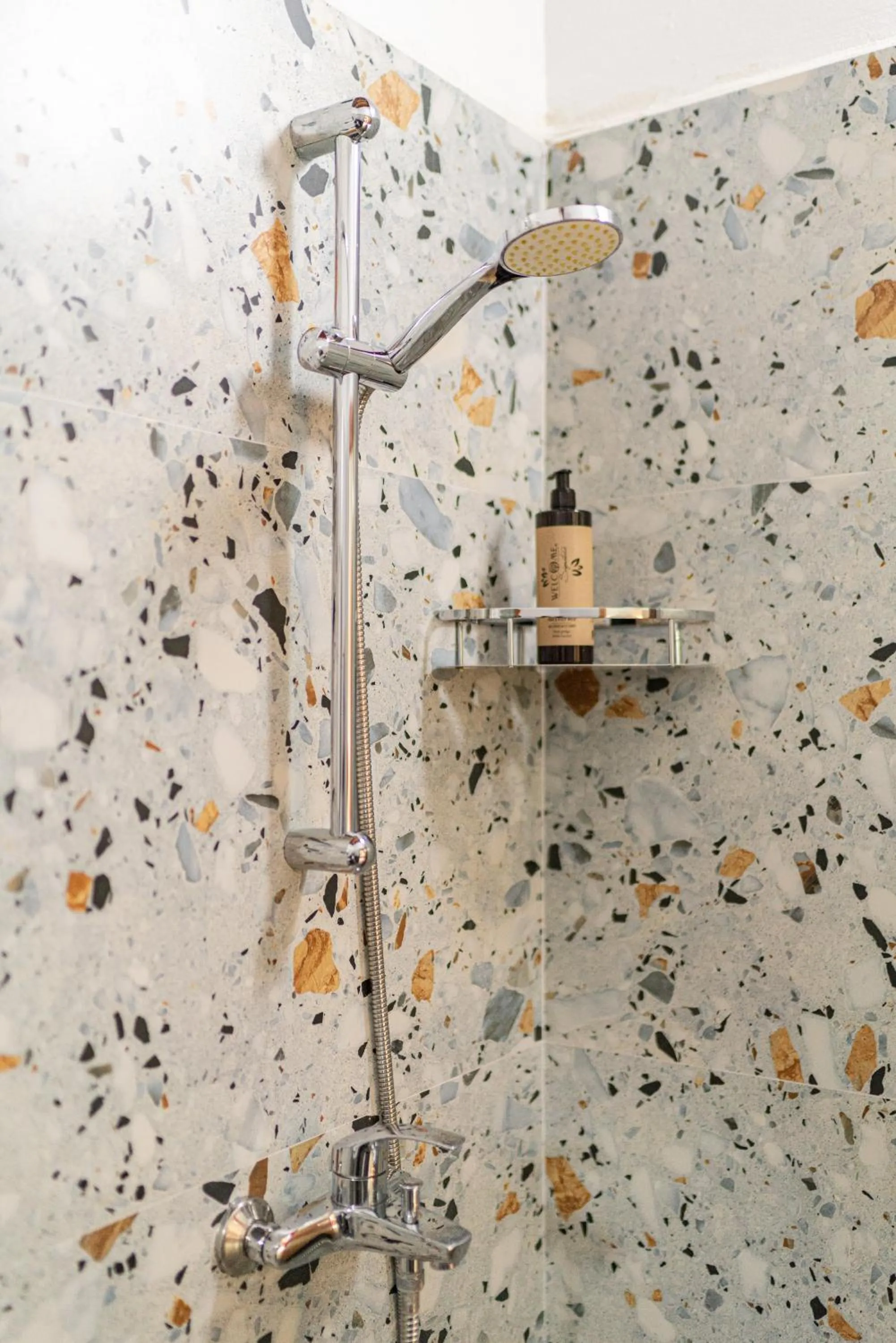 Shower in Vila Belvedere