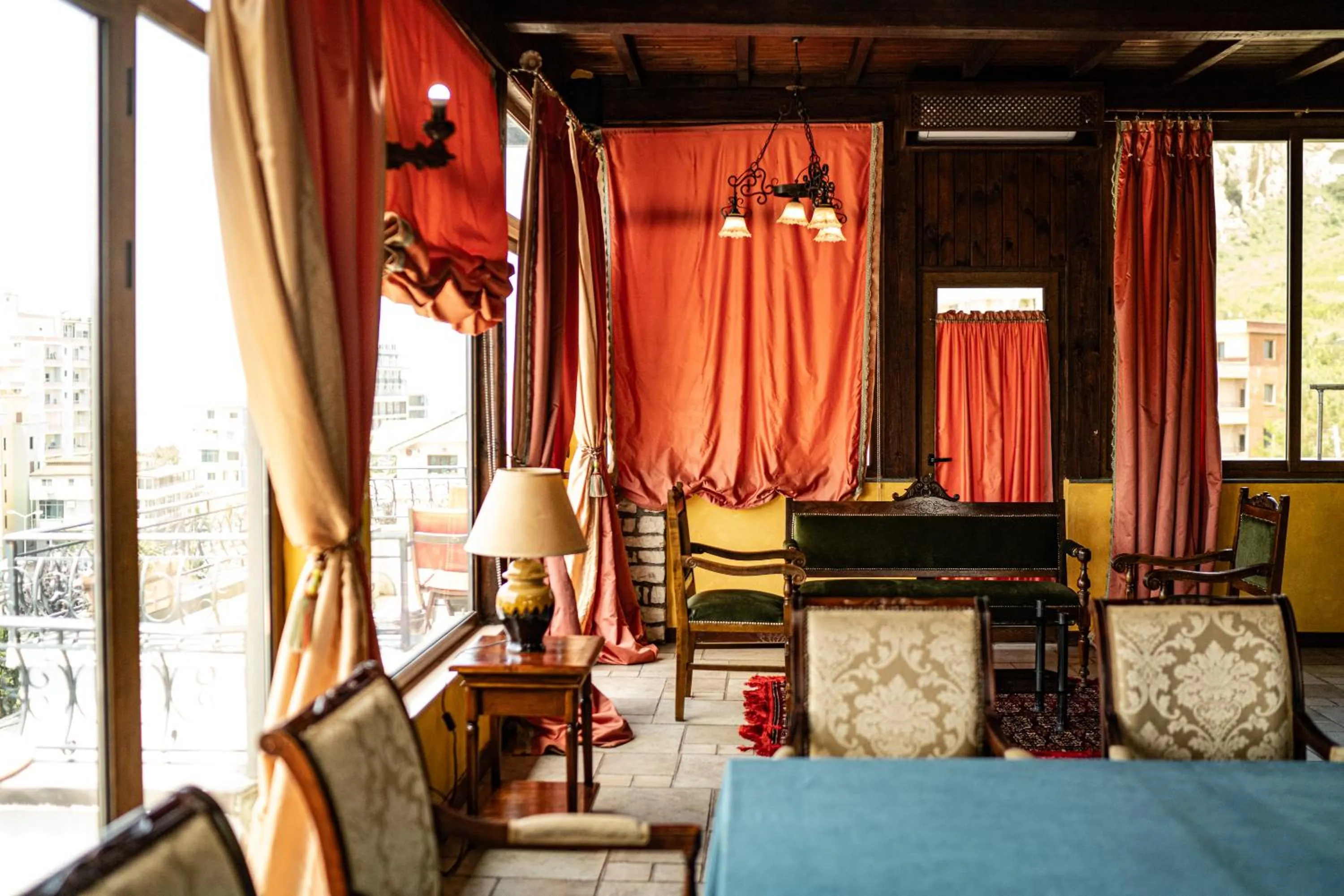 Seating area in Vila Belvedere