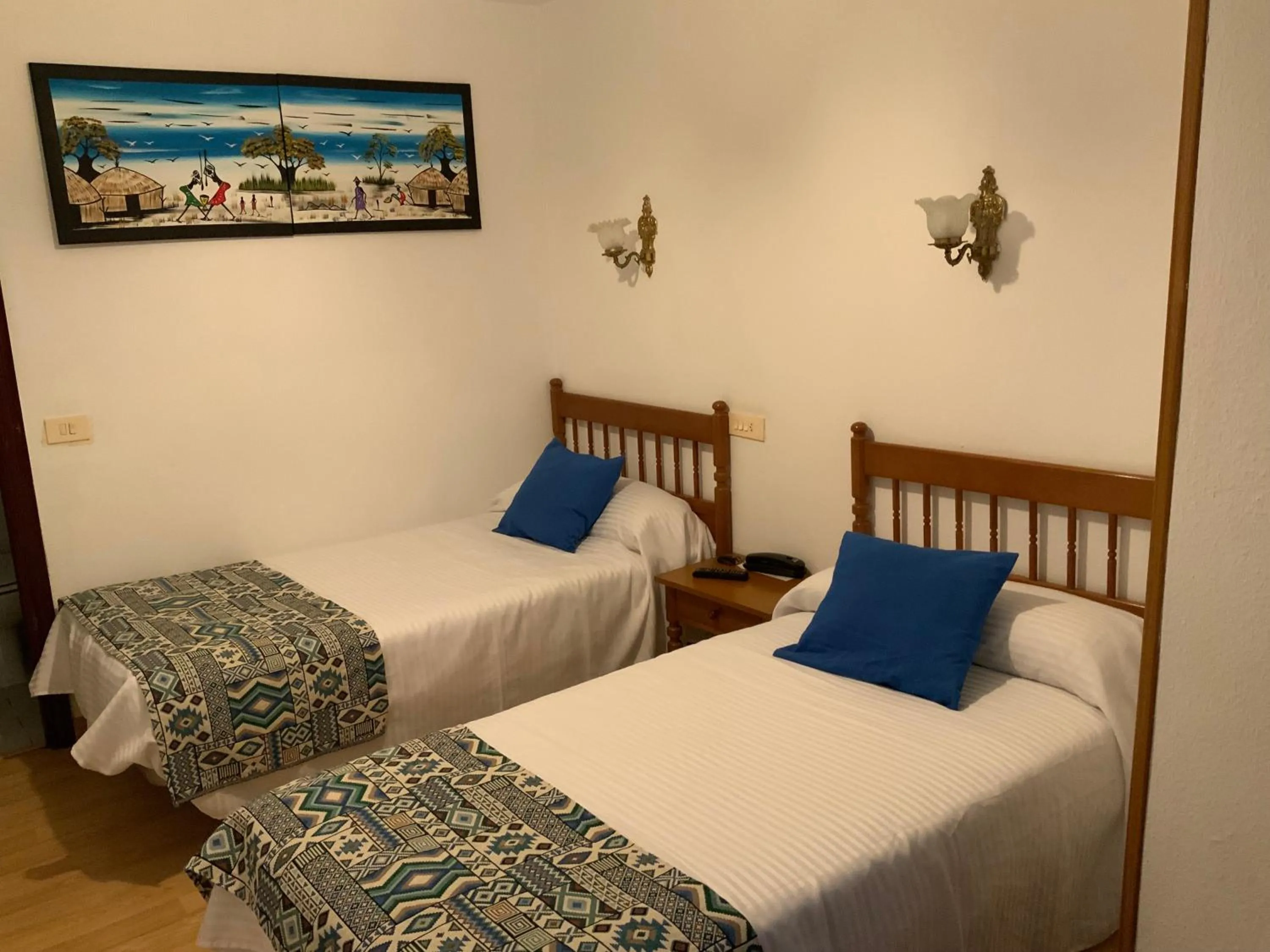 Photo of the whole room, Bed in Hotel España