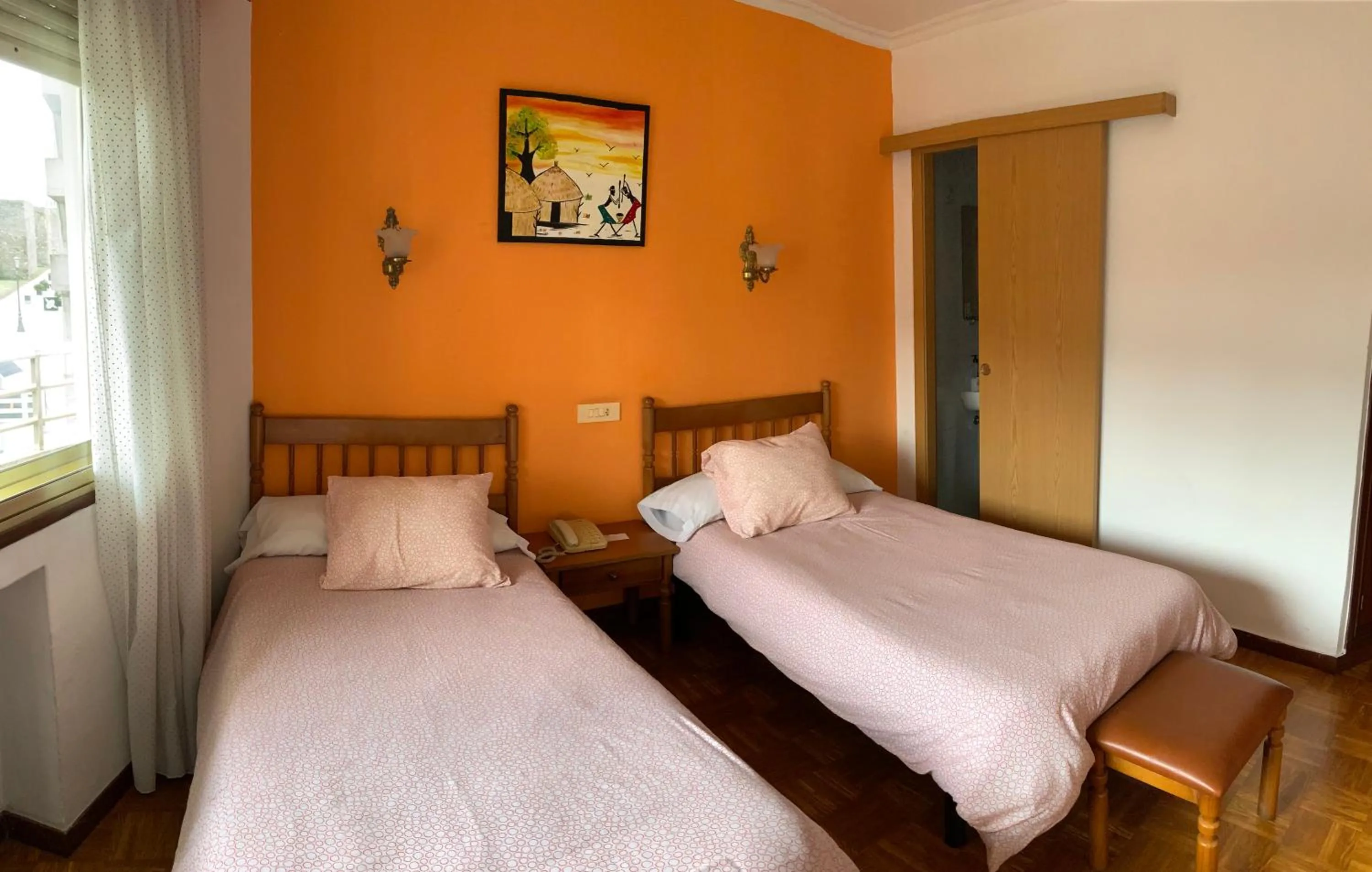 Bedroom, Bed in Hotel España
