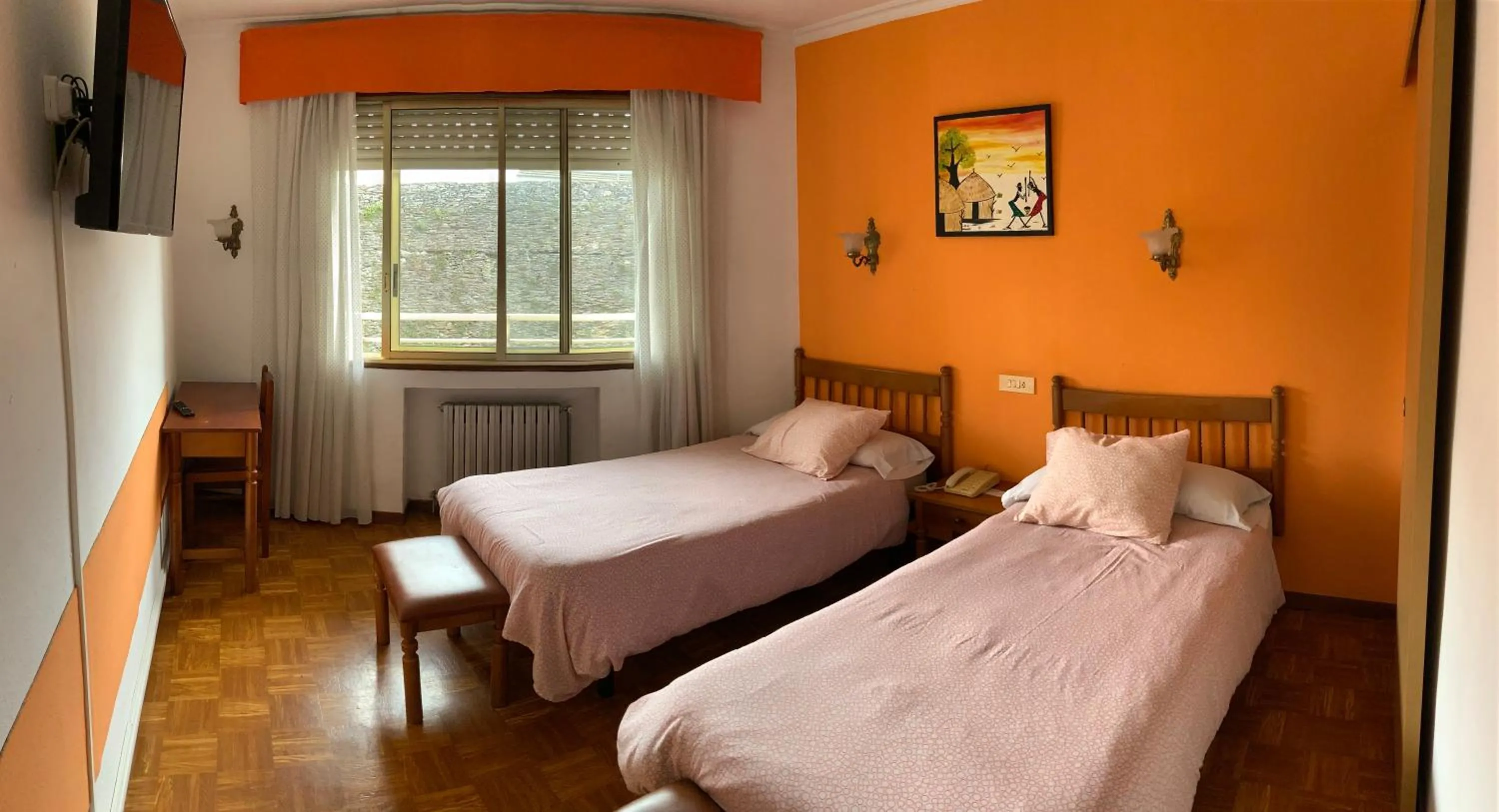 Bedroom, Bed in Hotel España