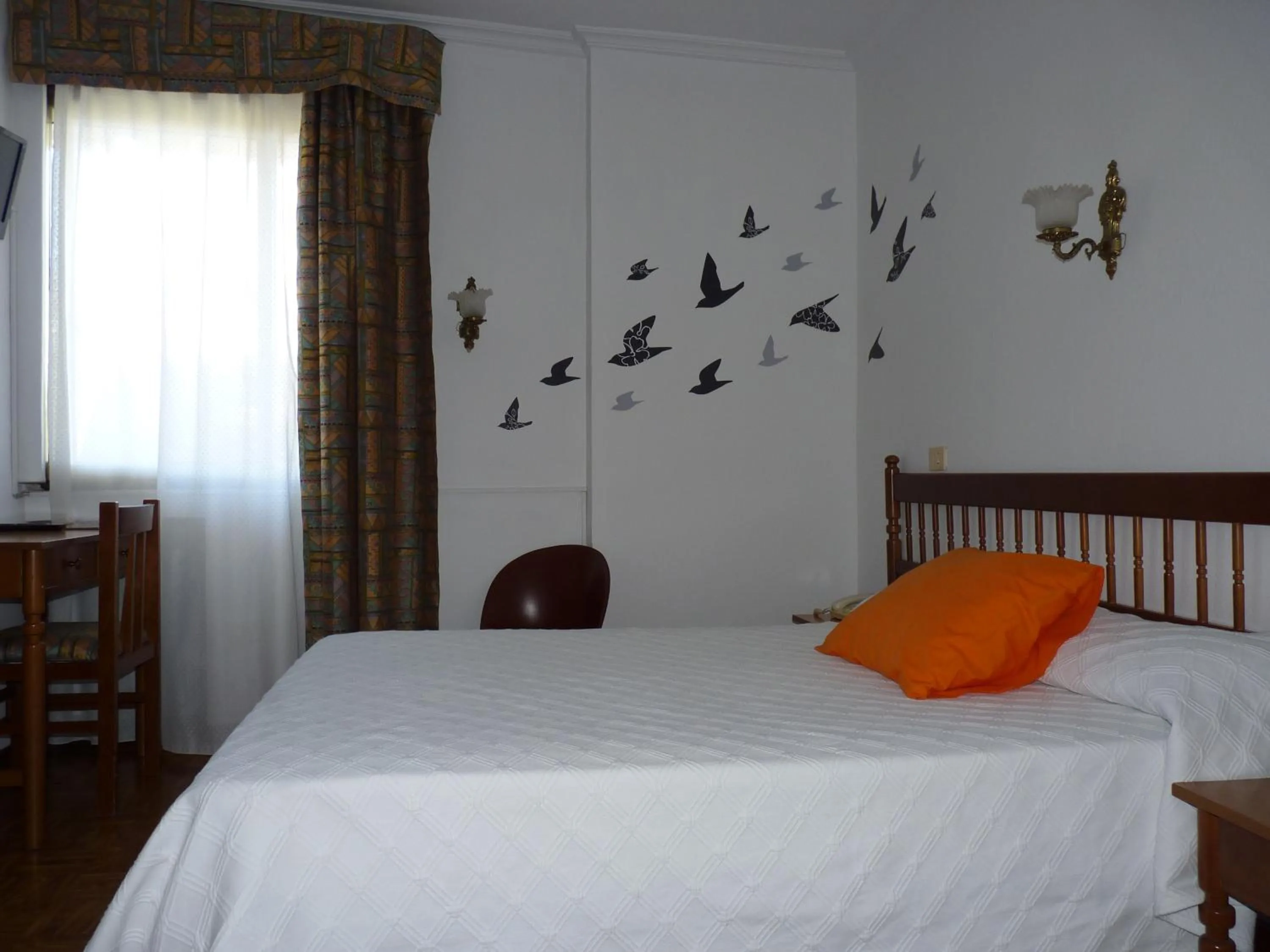 Bedroom, Bed in Hotel España