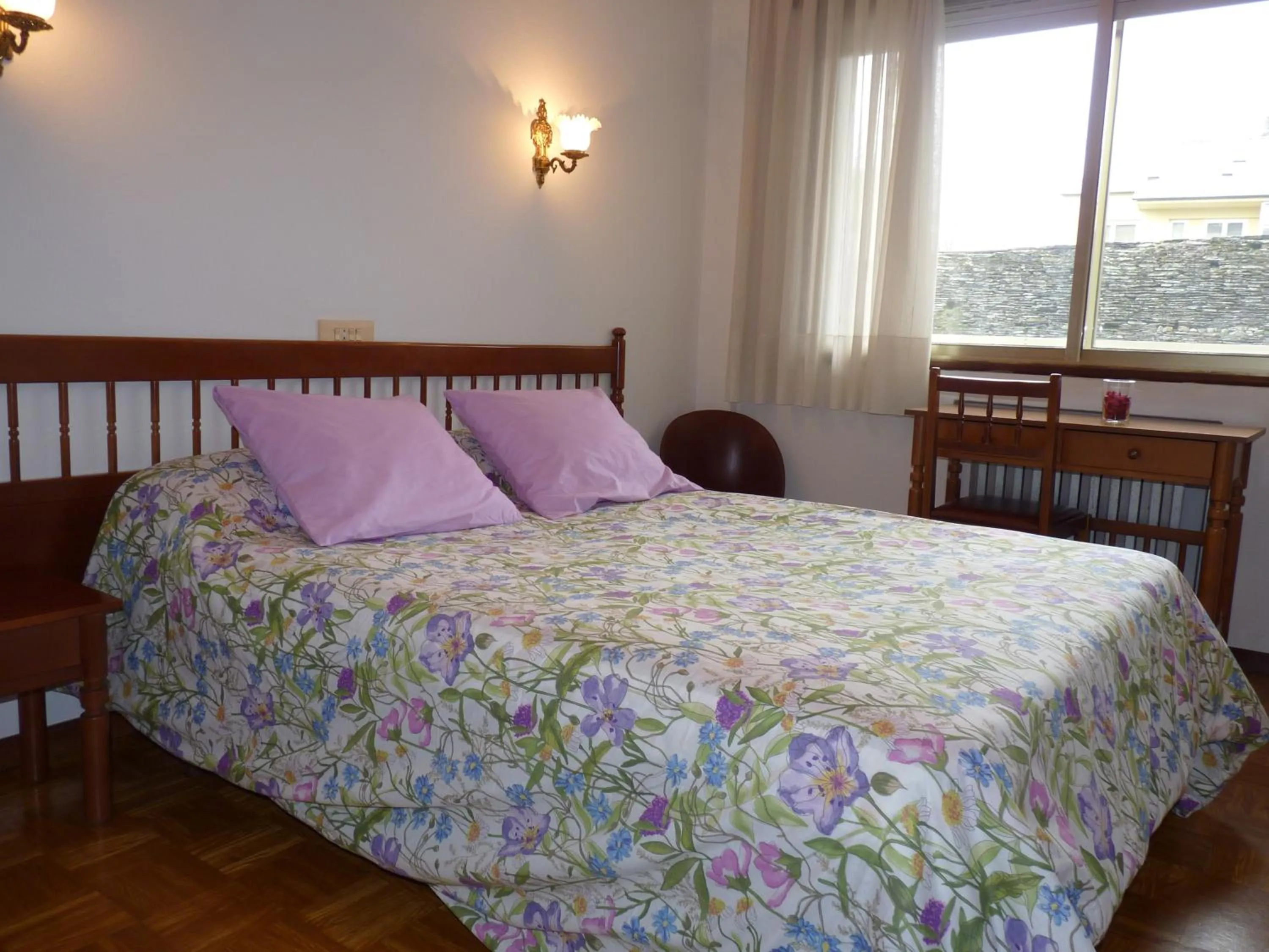 Decorative detail, Bed in Hotel España