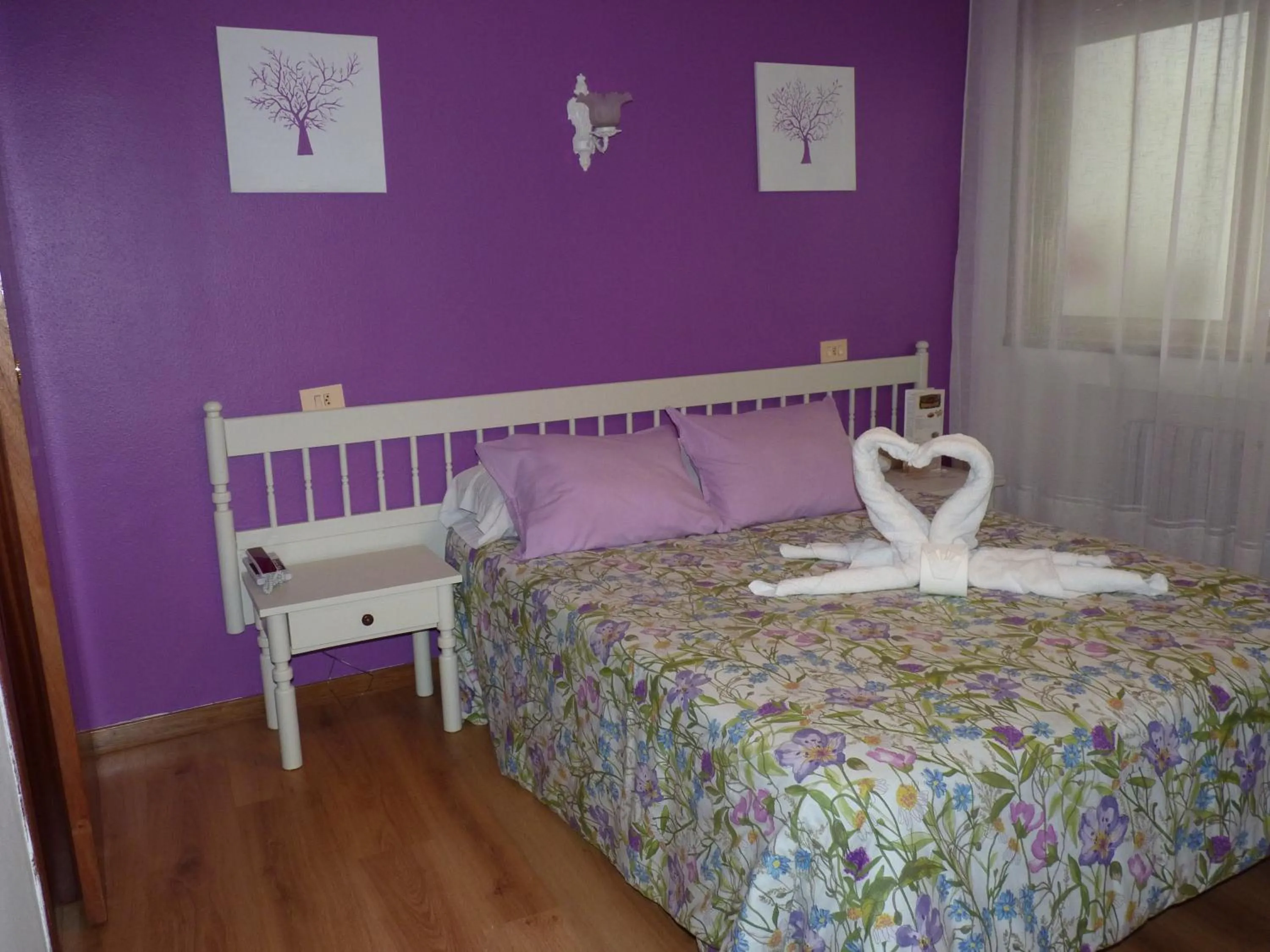 Photo of the whole room, Bed in Hotel España