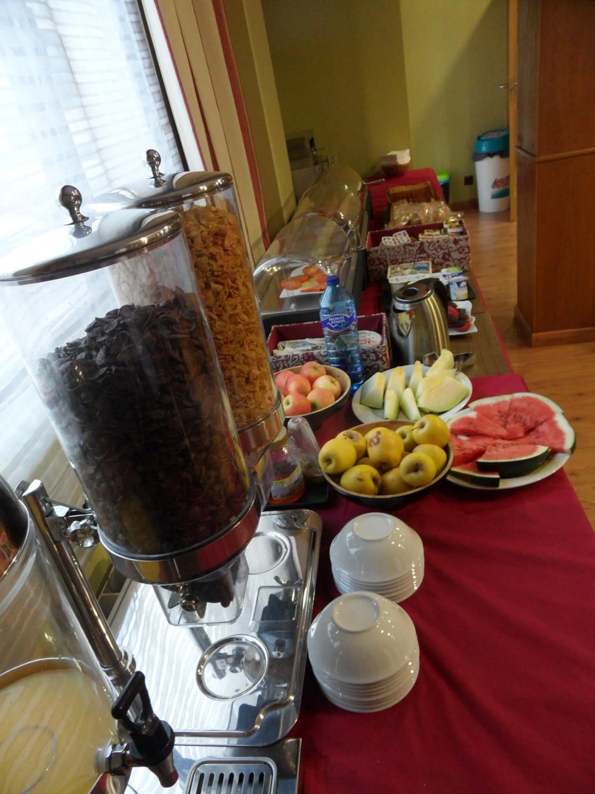 Buffet breakfast in Hotel Alfageme