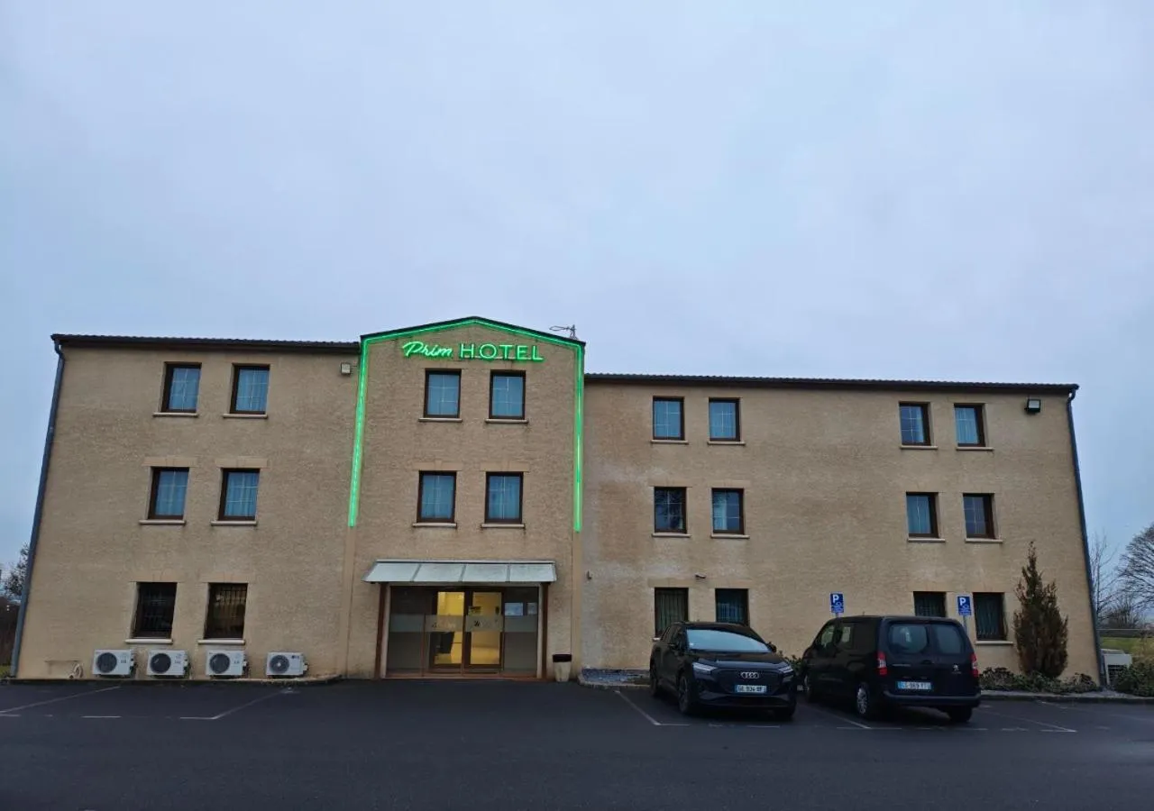 Property building in Contact Hôtel - Prim Witry - Reims Nord