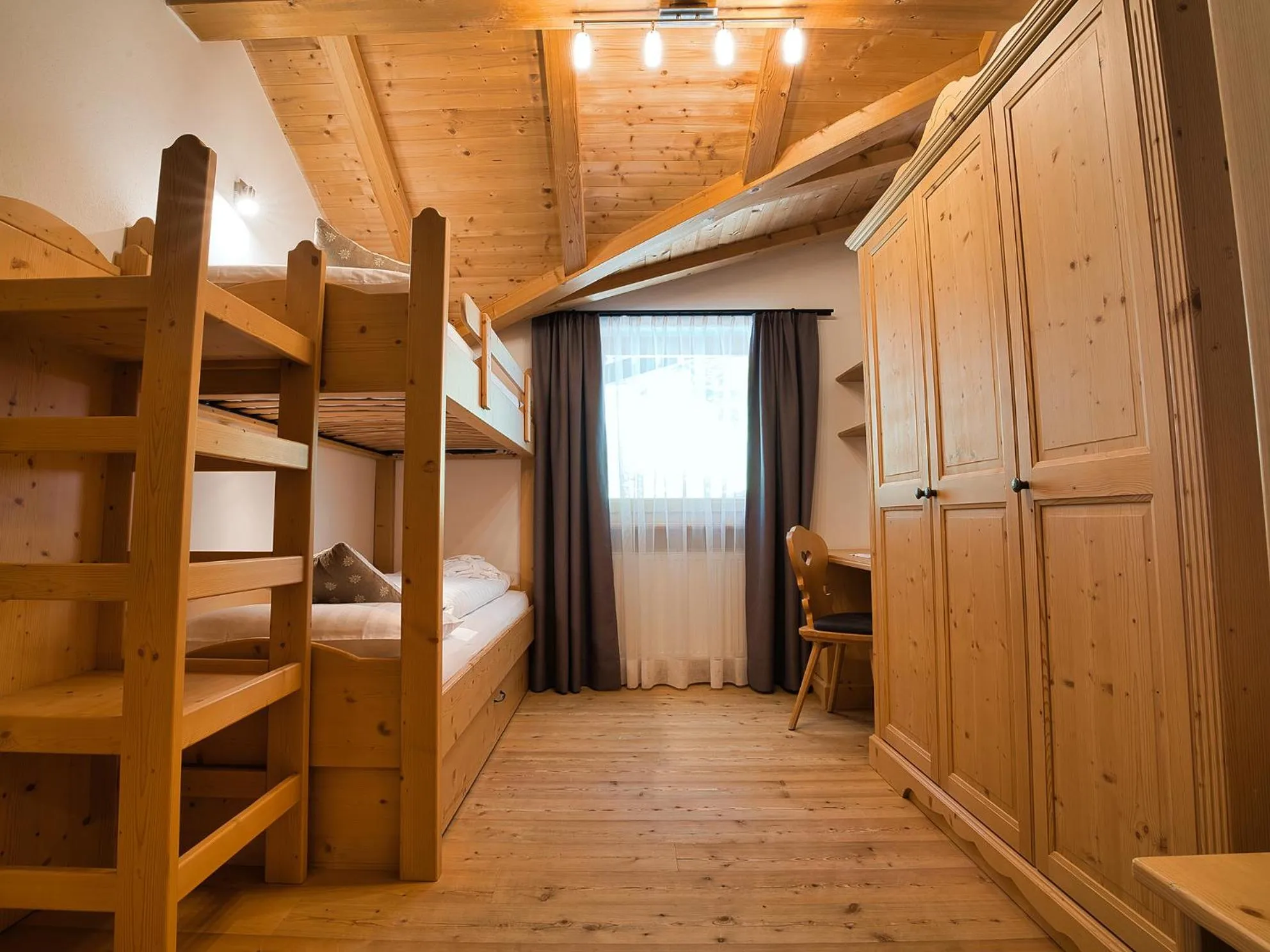 Bedroom, Bed in Hotel Monte44