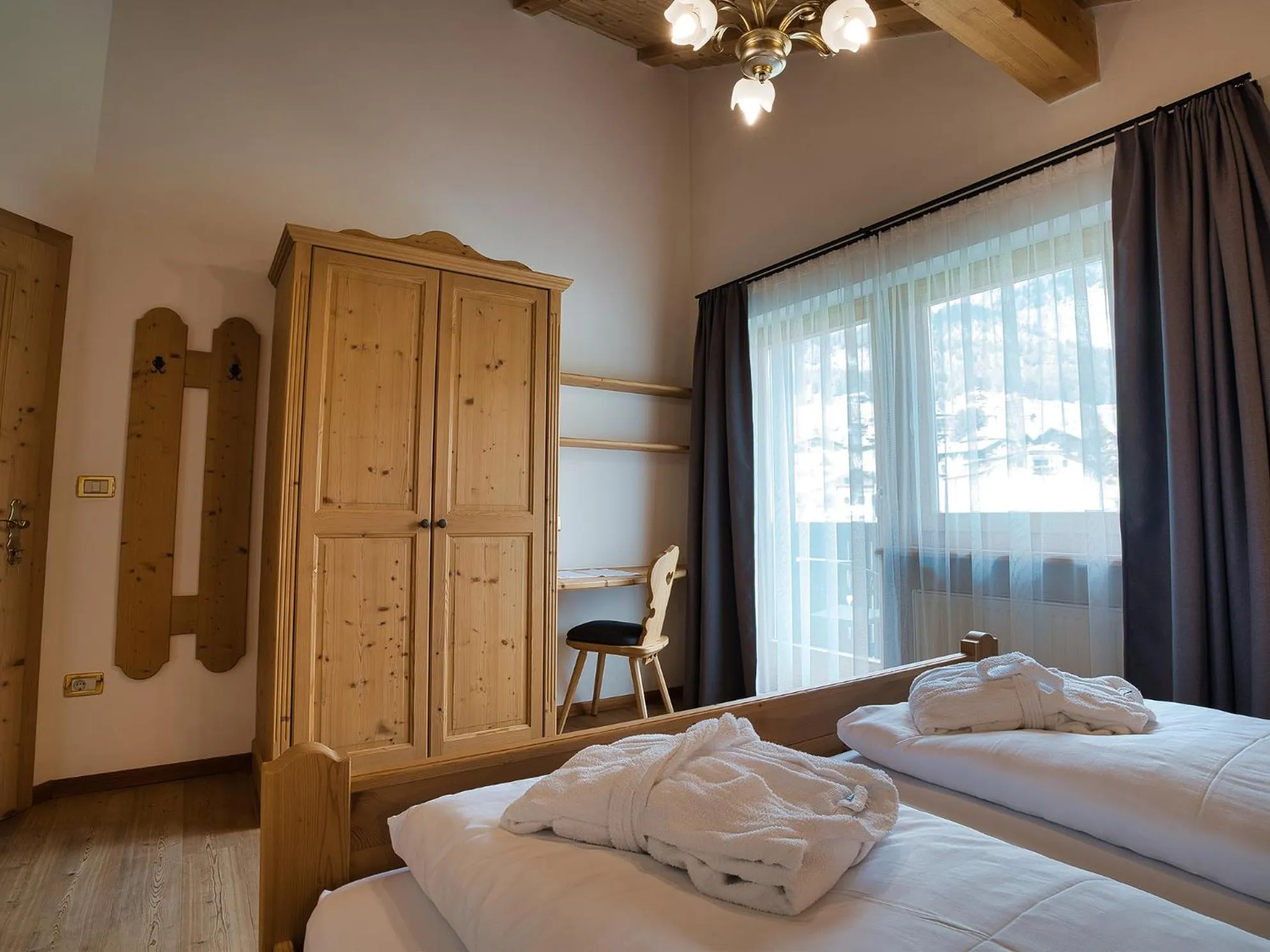 Bedroom, Bed in Hotel Monte44