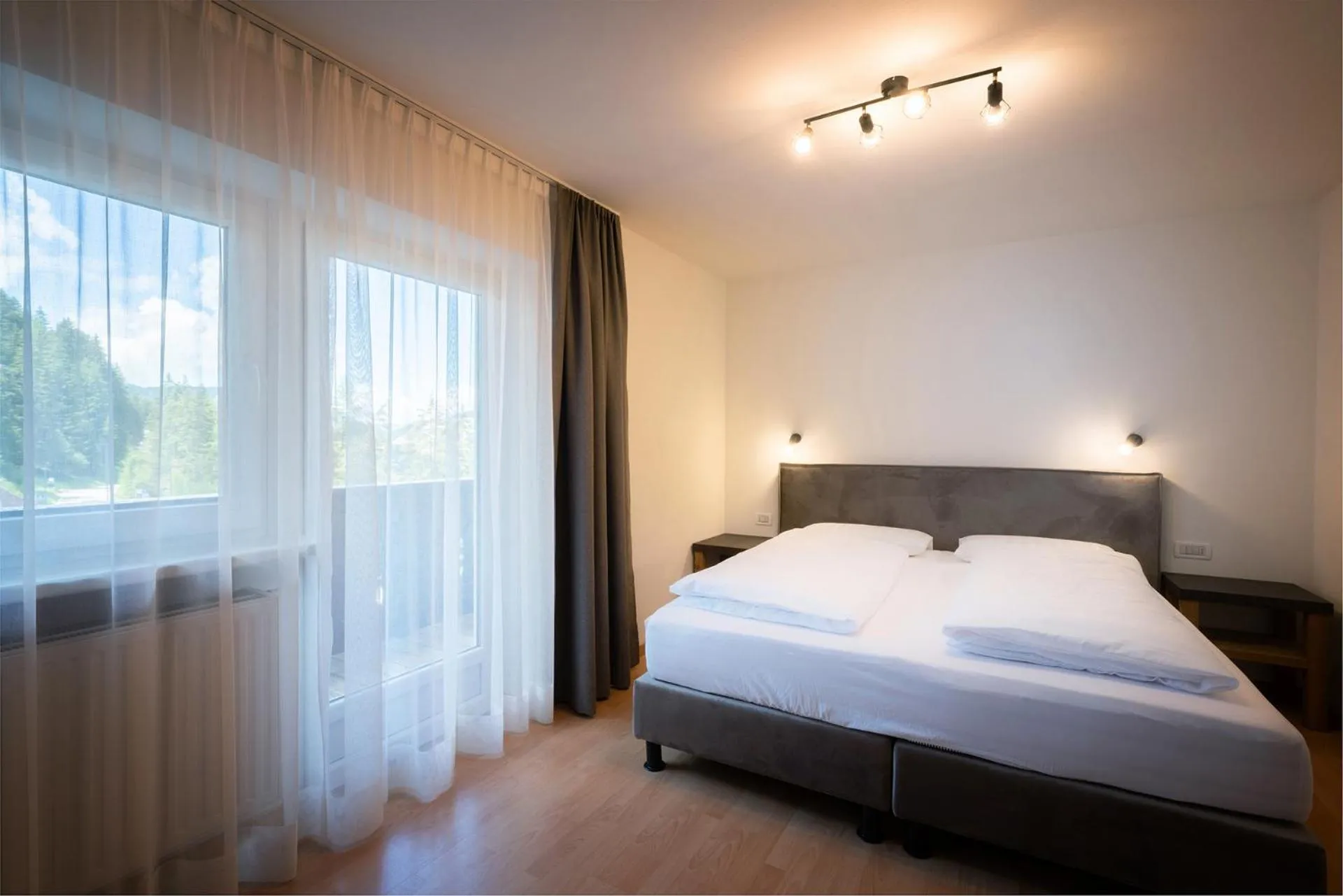 Bedroom, Bed in Hotel Monte44