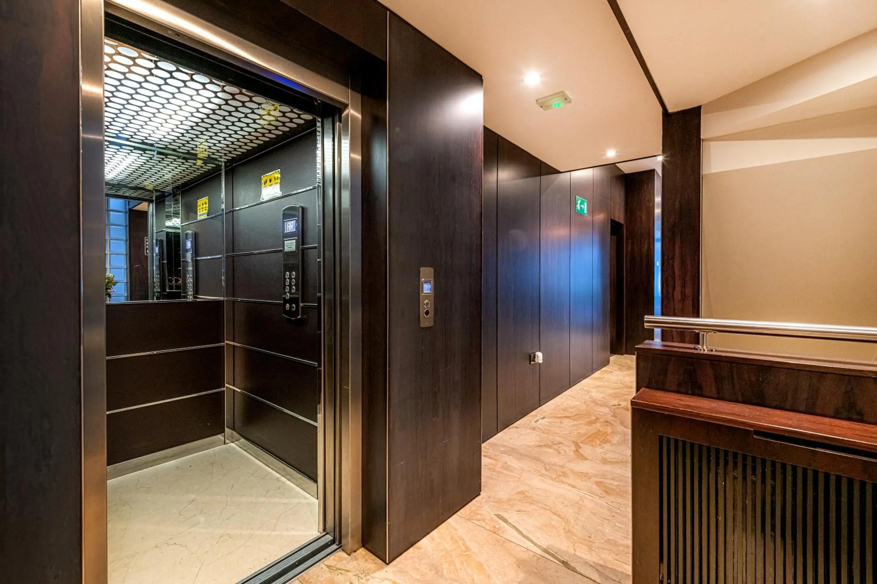 acessibility in Claverley Court Apartments Knightsbridge