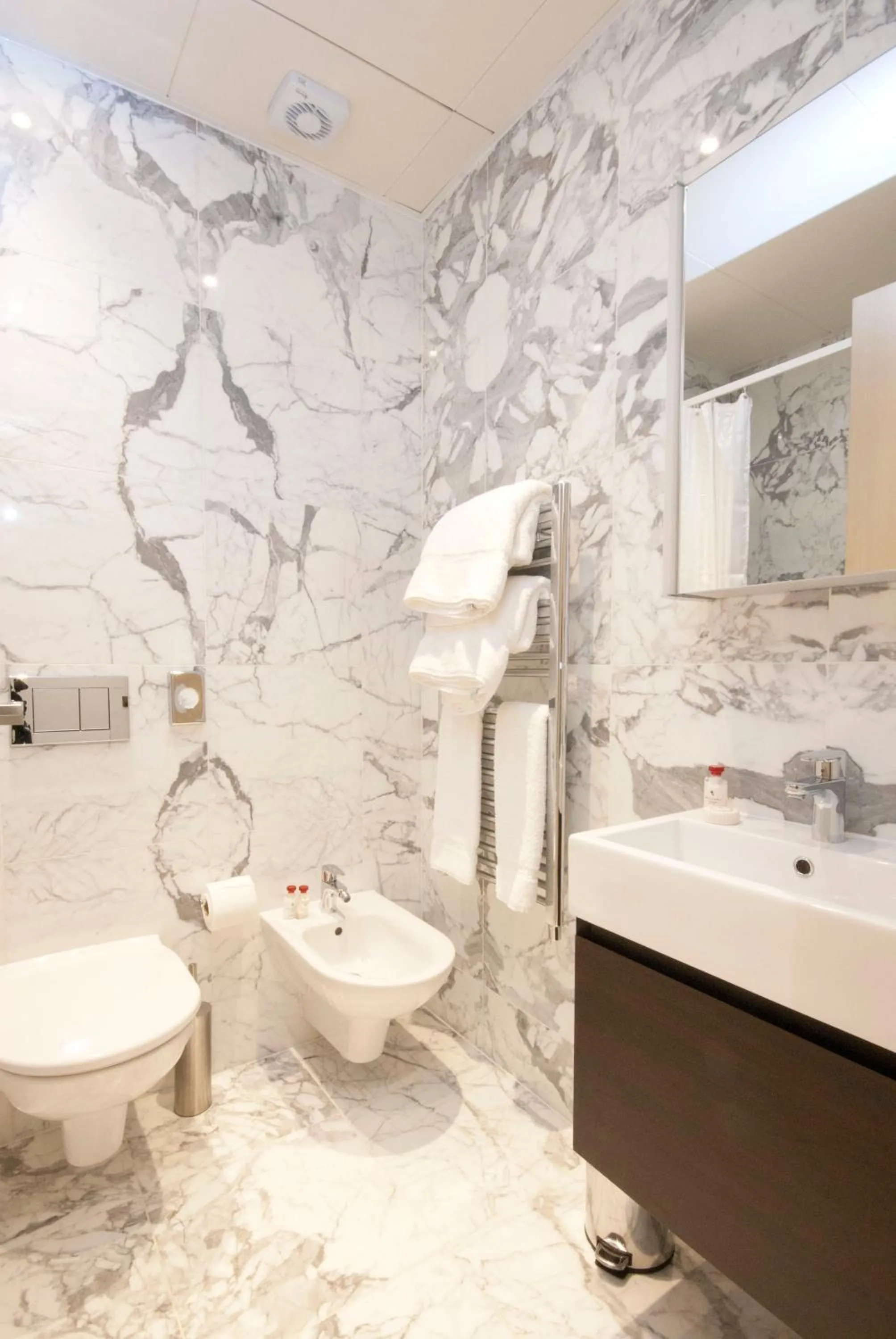 Toilet in Claverley Court Apartments Knightsbridge