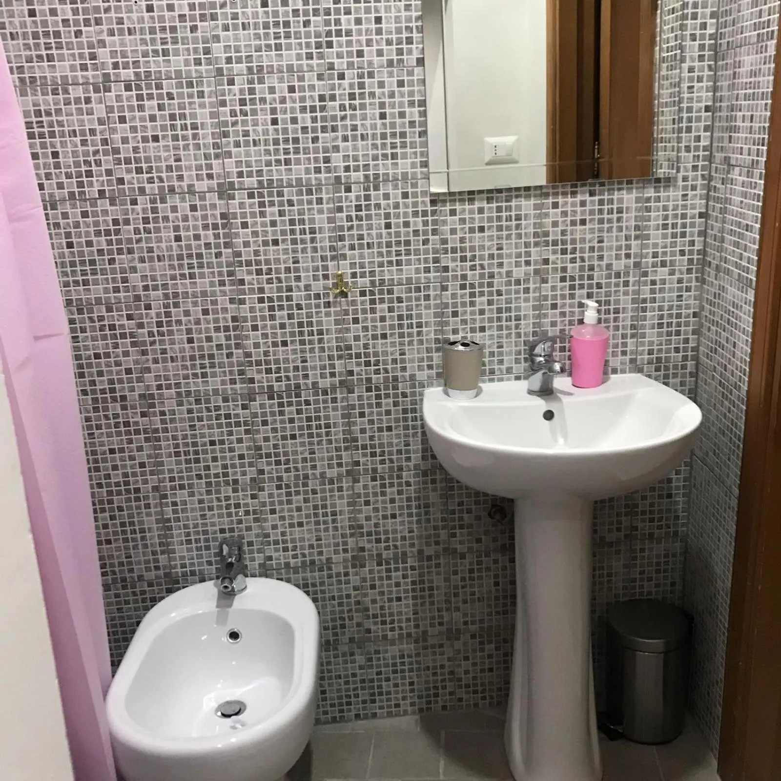 Bathroom in C era Una Volta