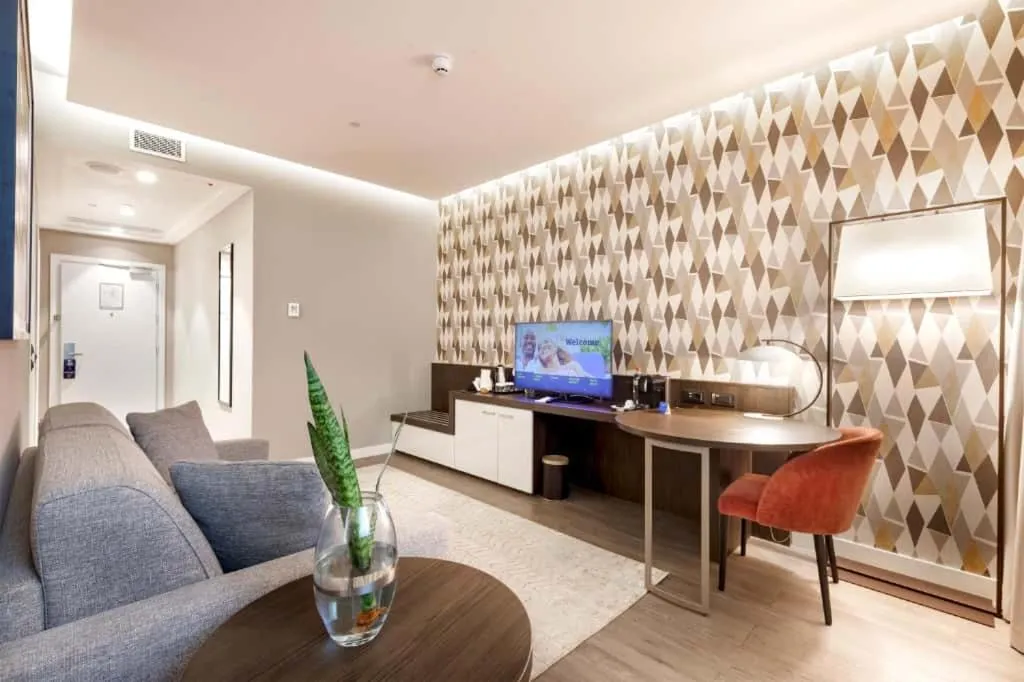 Doubletree By Hilton Pointe-Noire City Centre