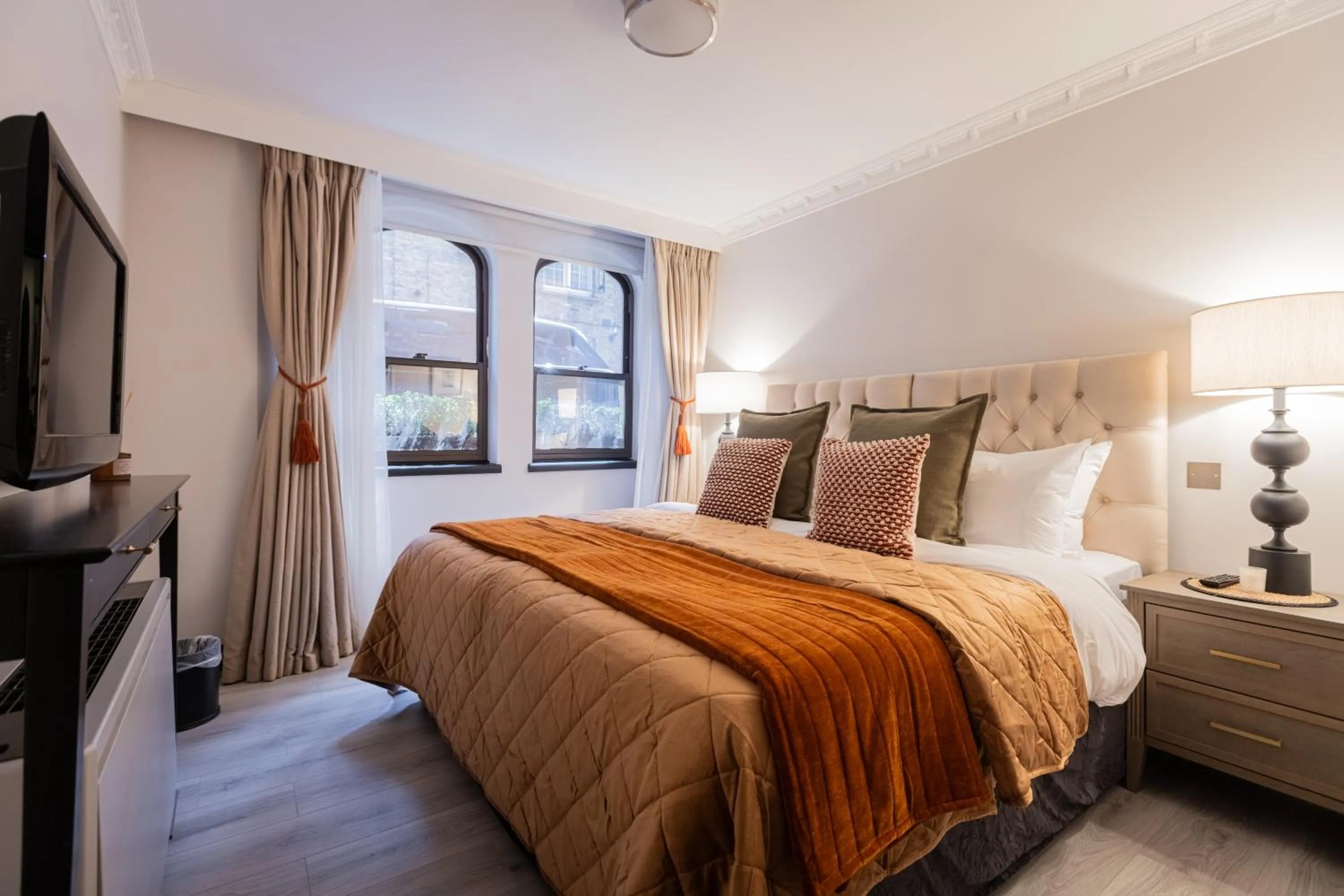 Bed in Mayfair House