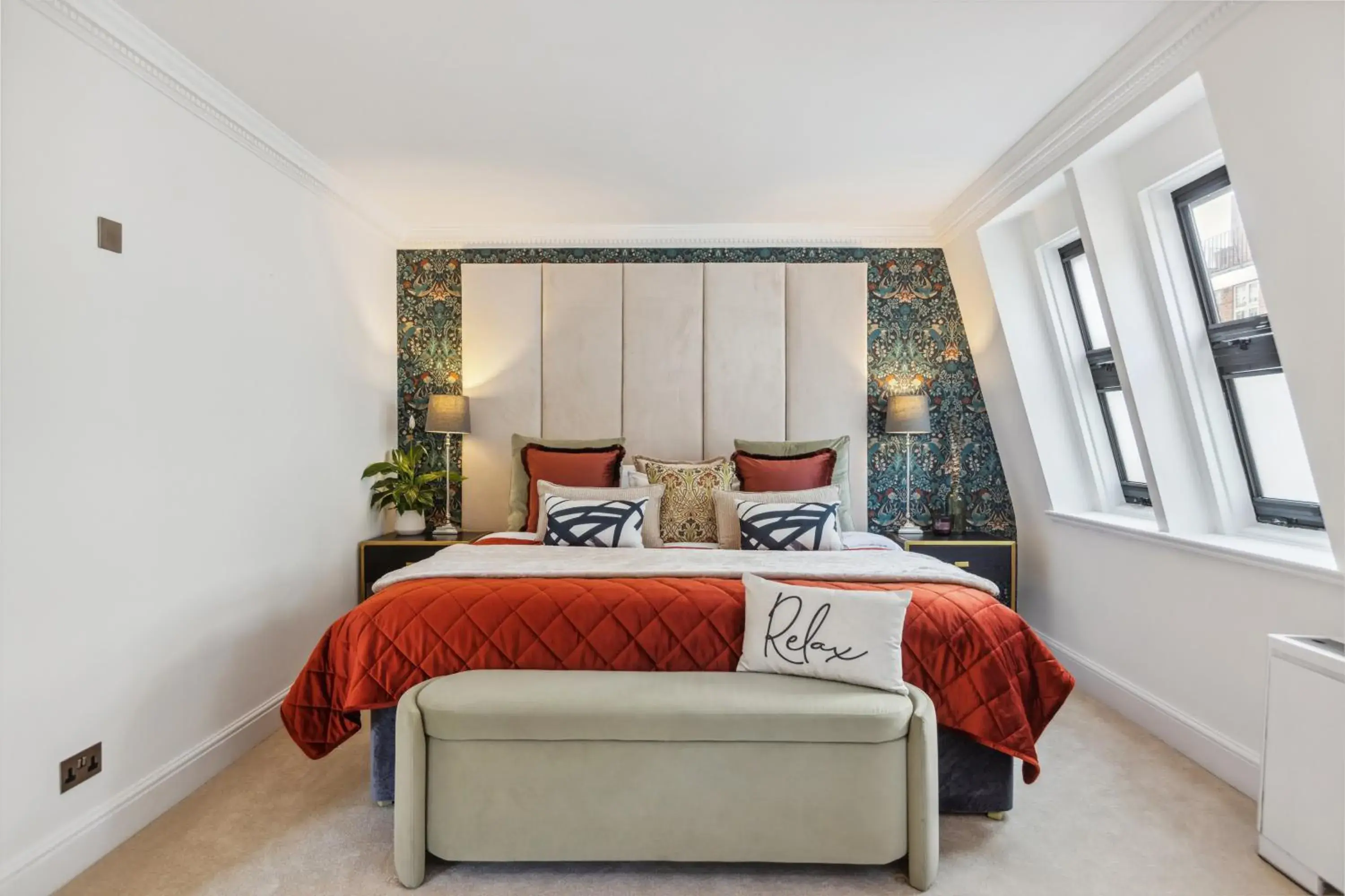 Bed in Mayfair House Bed in Mayfair House