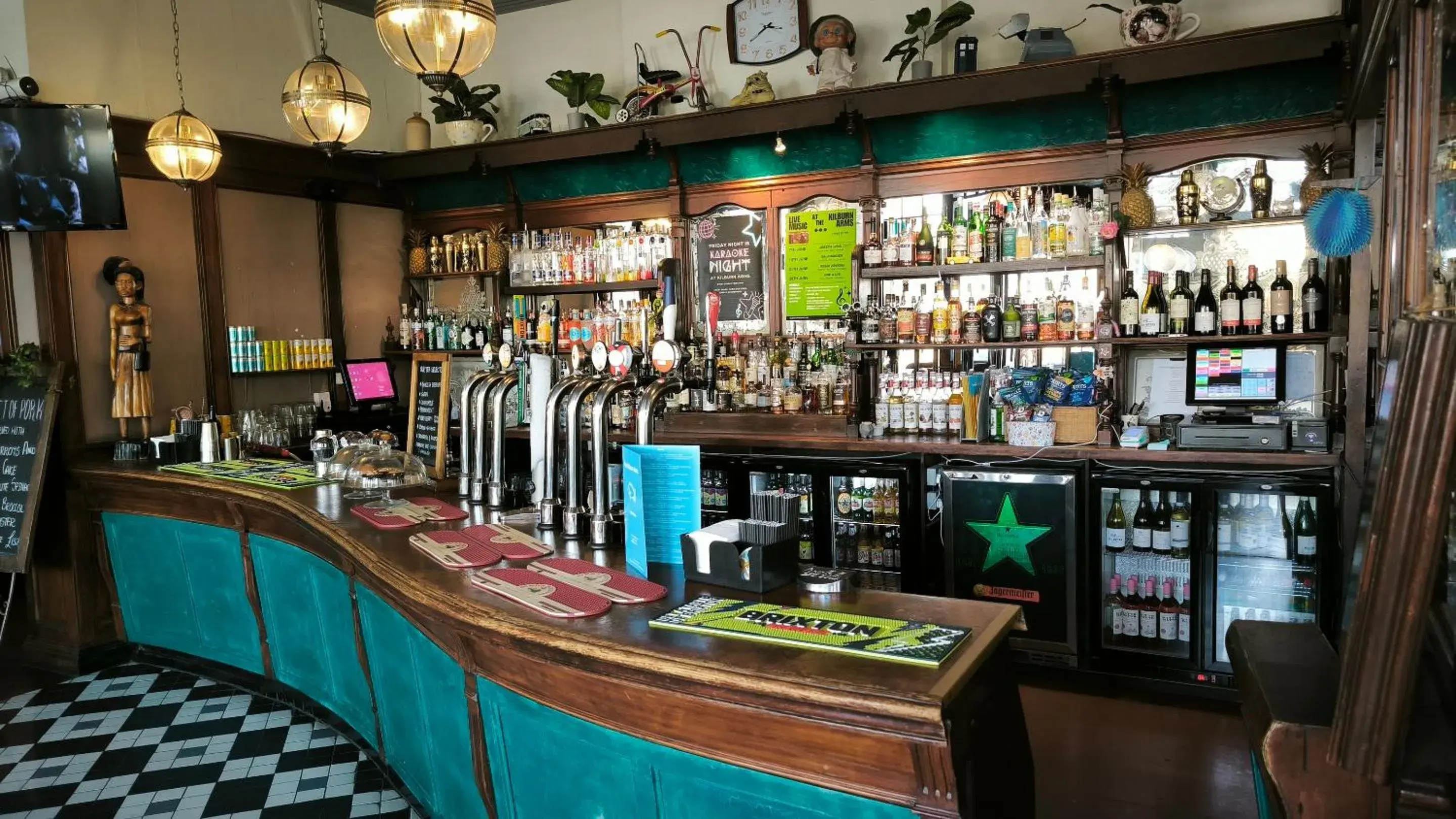 Lounge or bar in OYO The Kilburn Arms Lounge or bar in OYO The Kilburn Arms