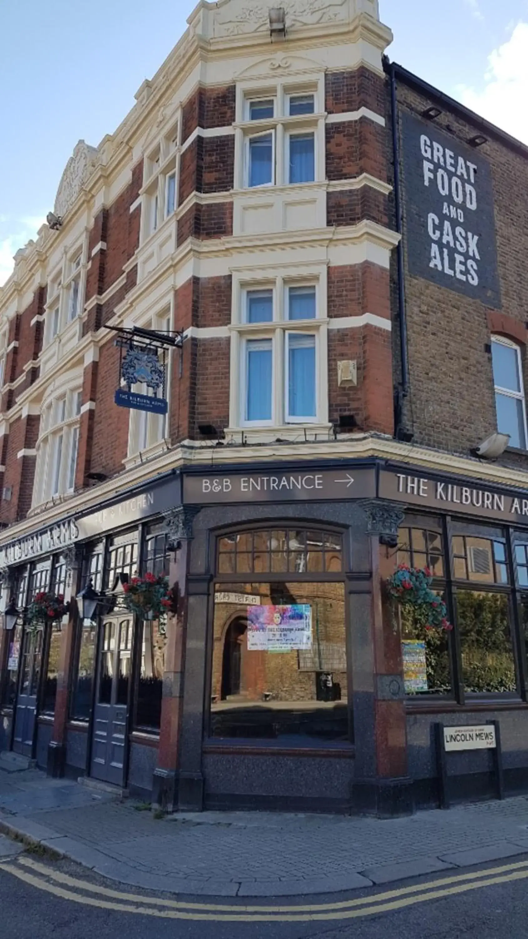 Property building in OYO The Kilburn Arms Property building in OYO The Kilburn Arms