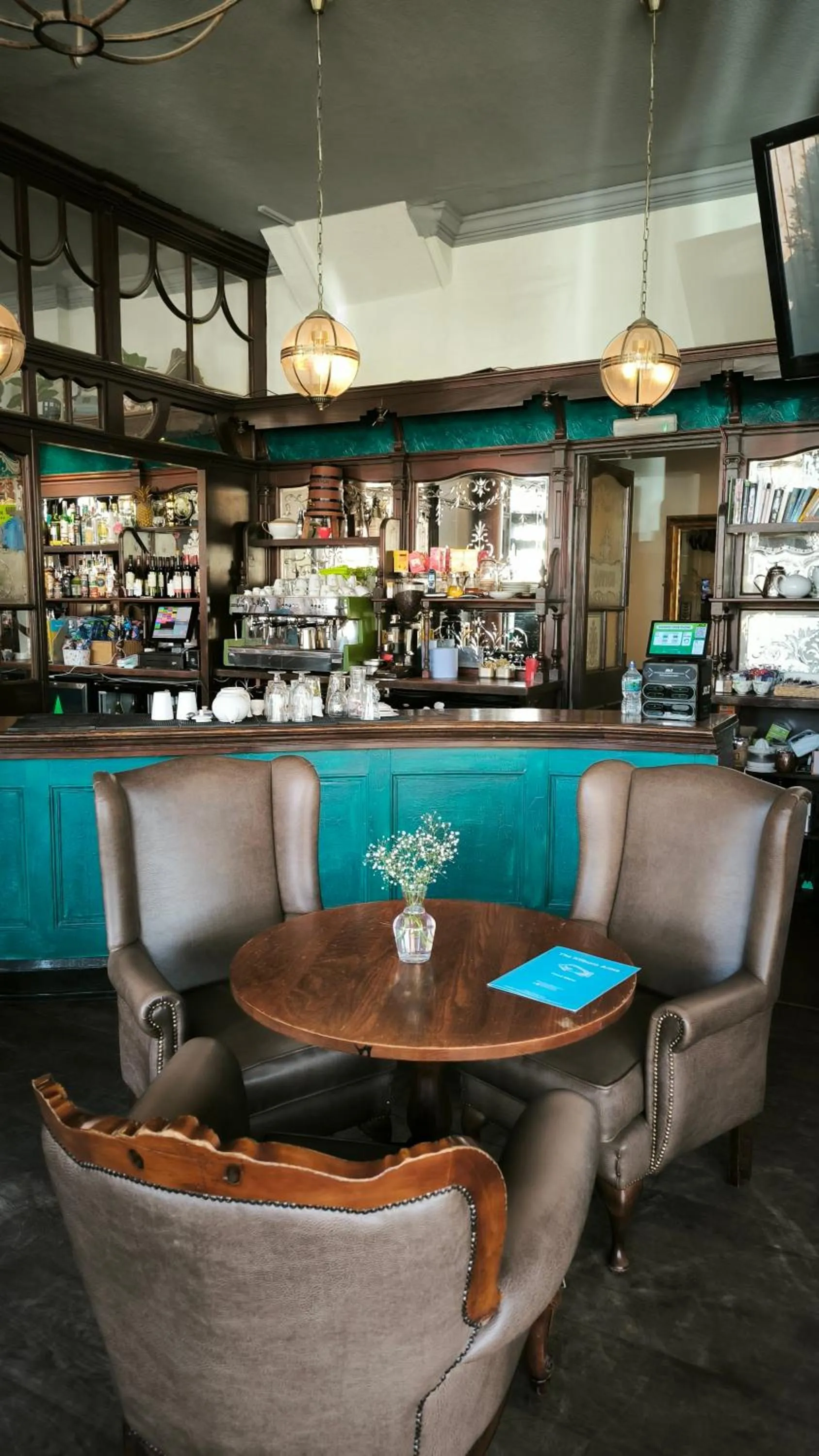 Lounge or bar in OYO The Kilburn Arms