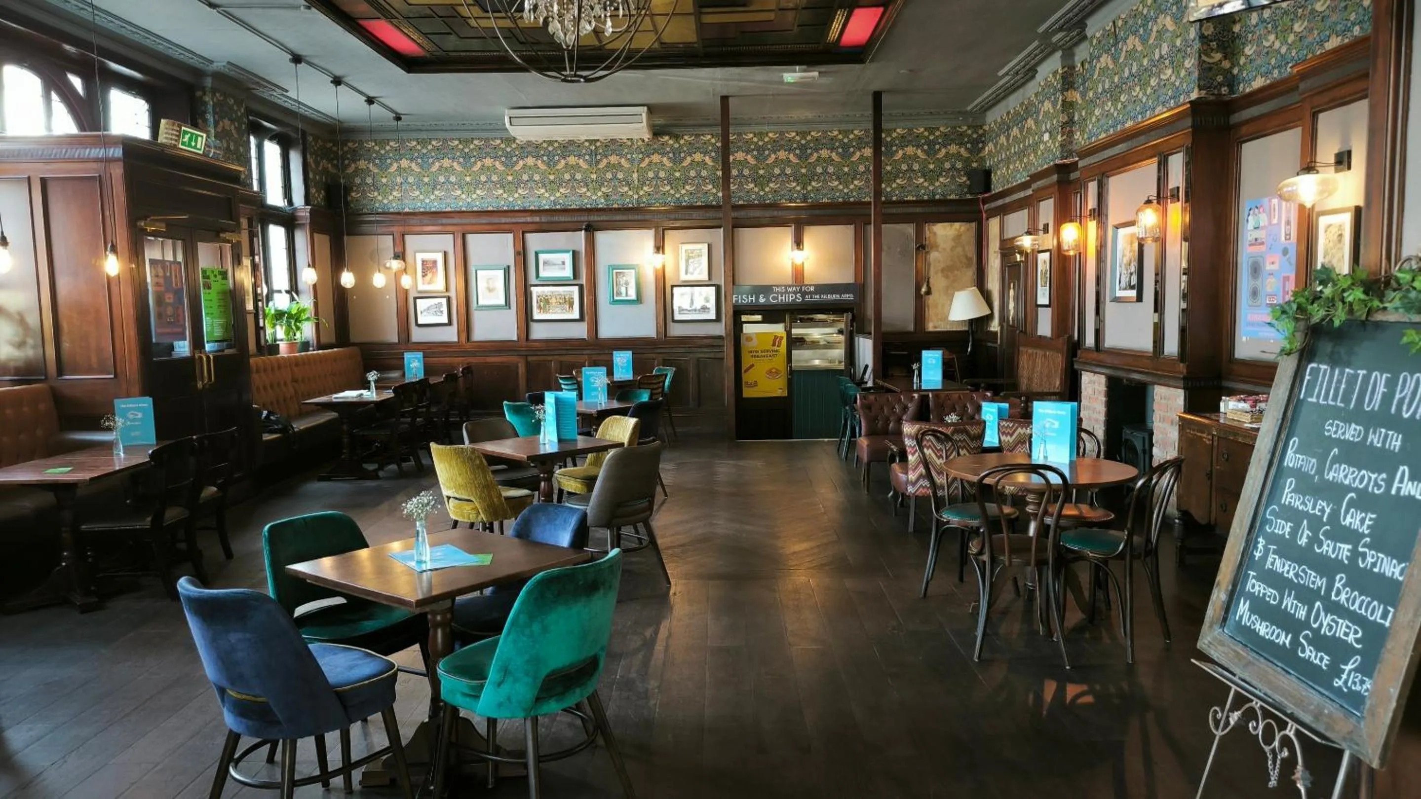 Restaurant/places to eat in OYO The Kilburn Arms