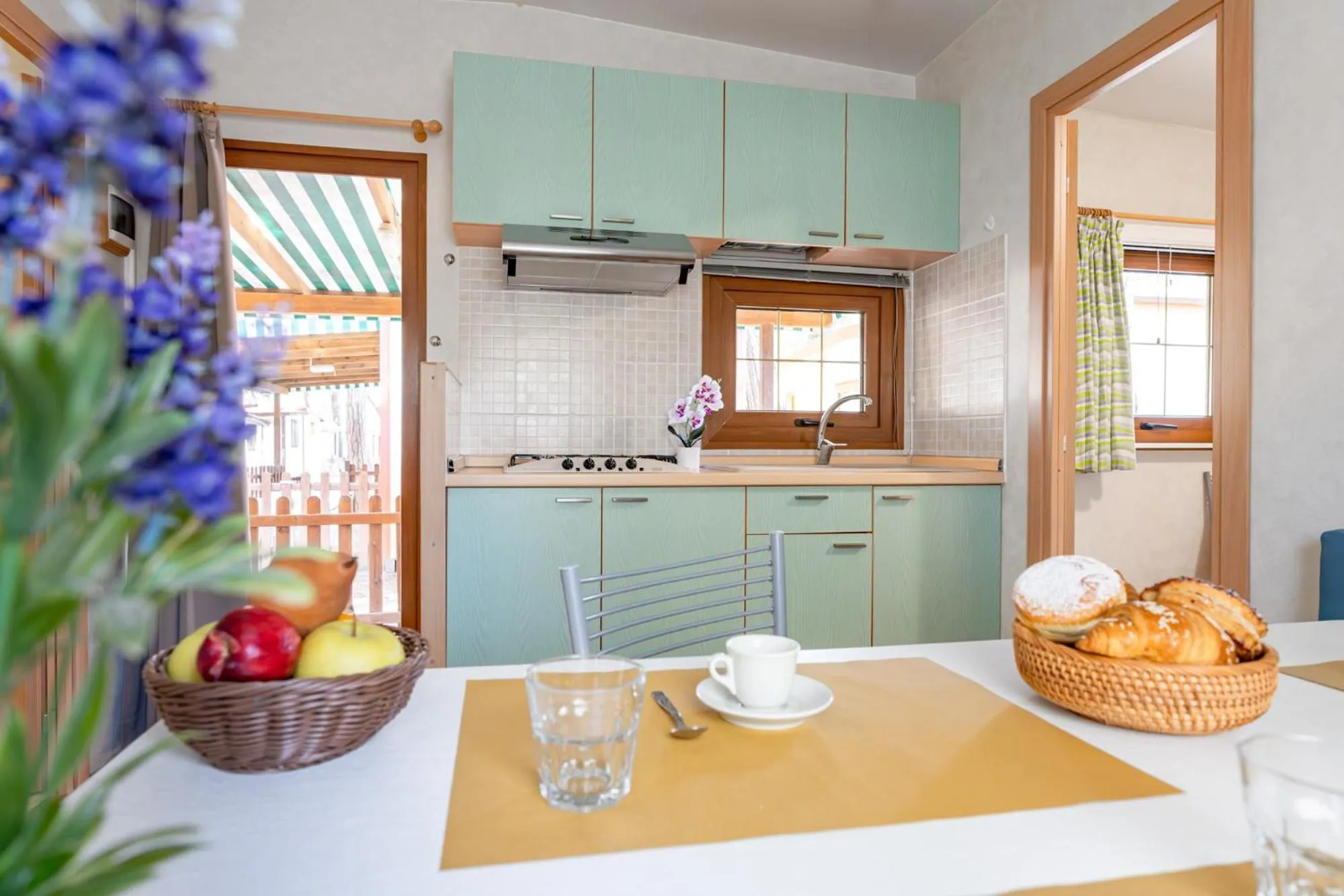 Kitchen or kitchenette in Club del Sole Rivaverde Easy Camping Village