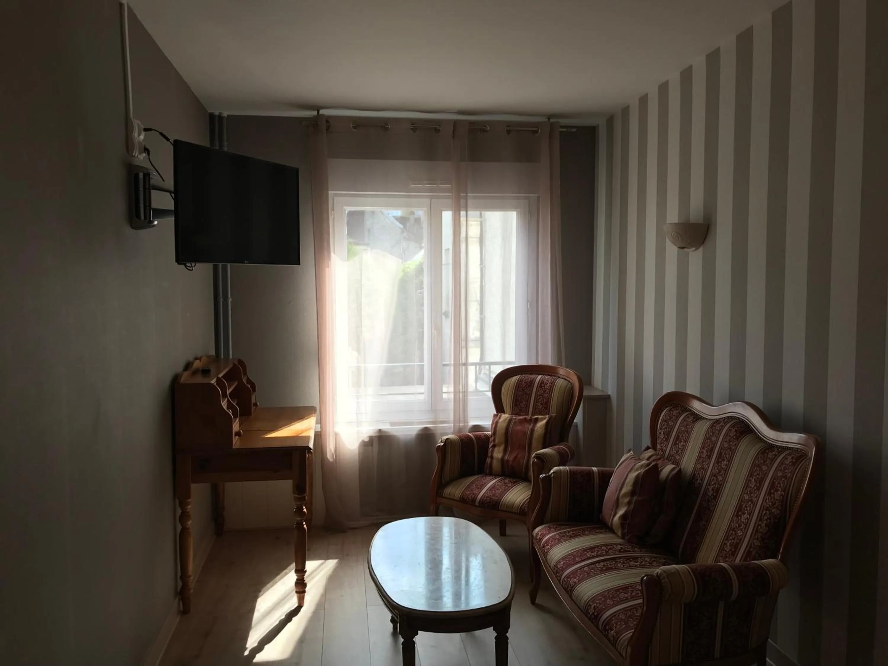 Decorative detail in Hotel du Centre - Restaurant le P'tit Gourmet