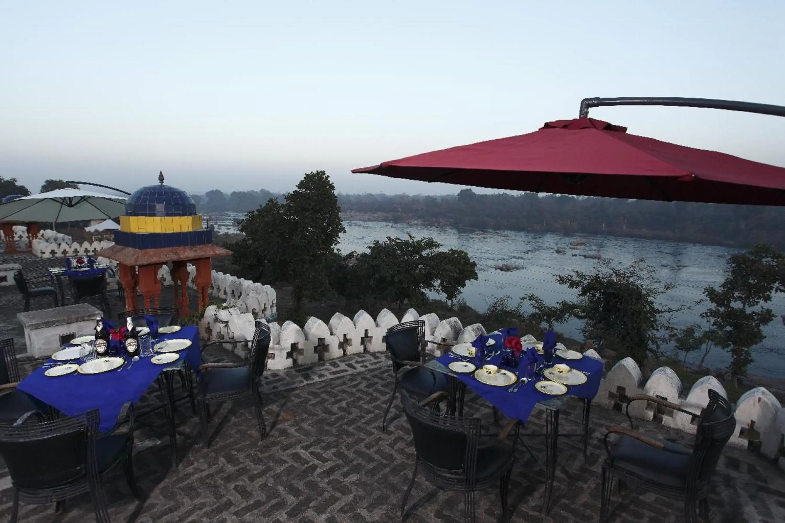 Restaurant/places to eat in Bundelkhand Riverside Restaurant/places to eat in Bundelkhand Riverside