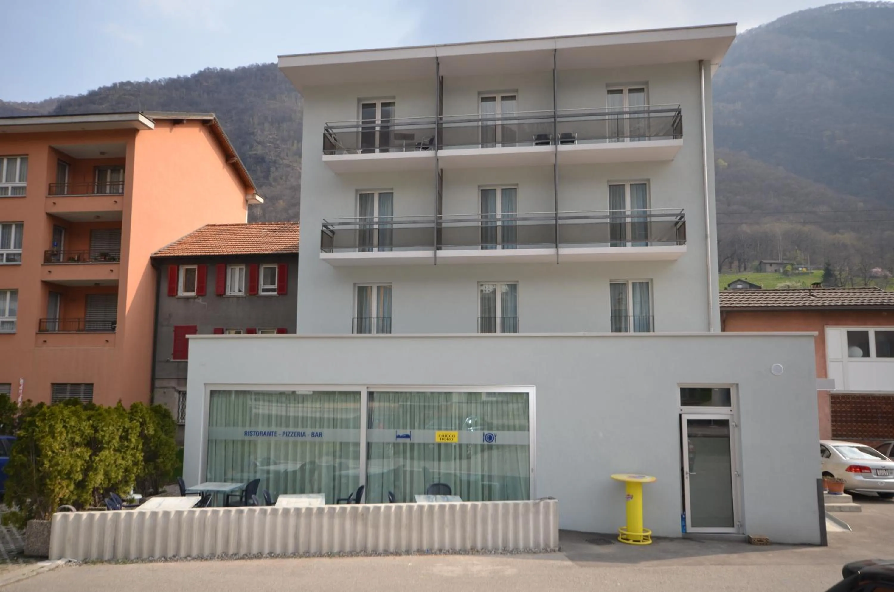 Facade/entrance in Albergo Elvezia