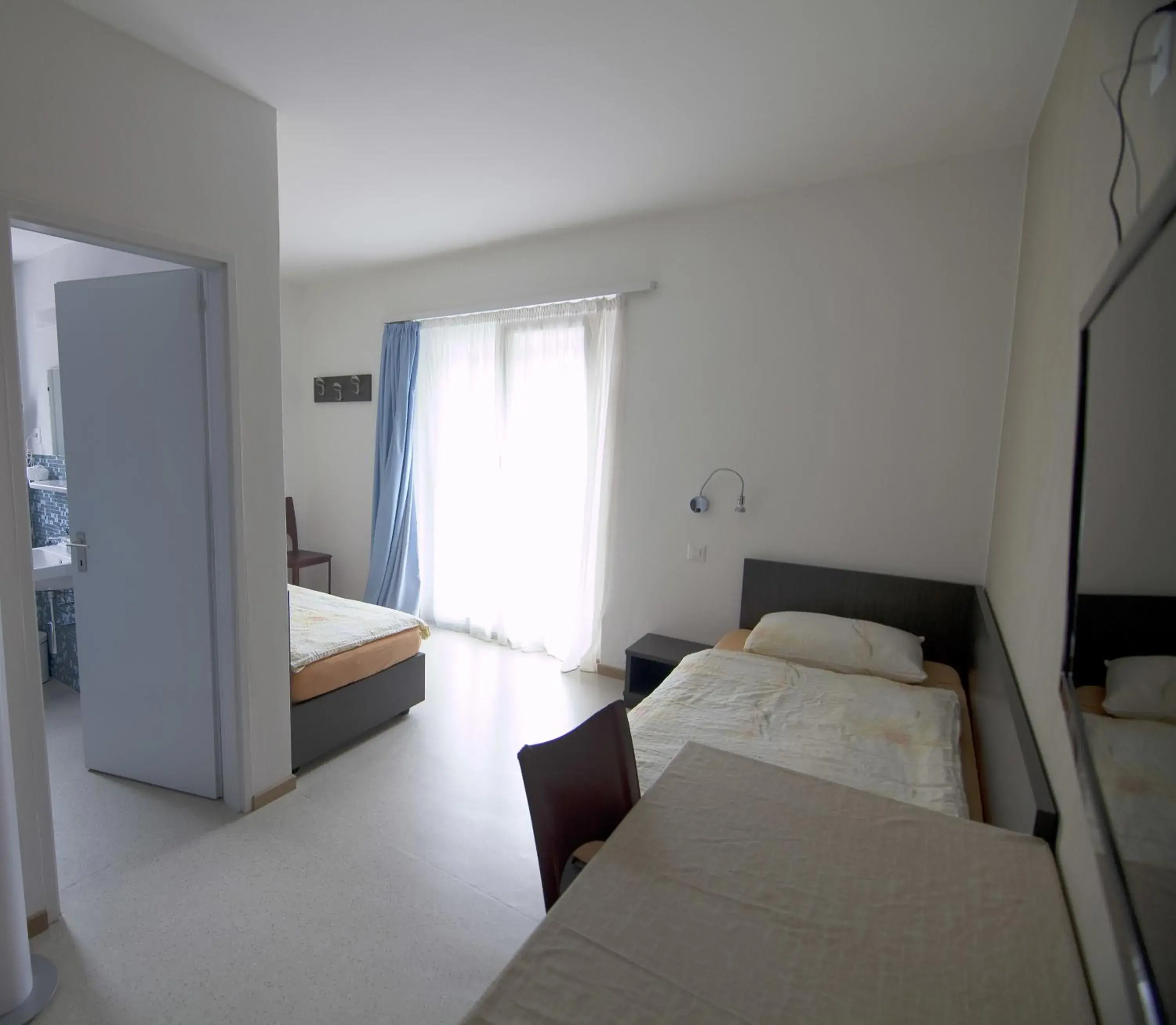 Twin Room in Albergo Elvezia Twin Room in Albergo Elvezia