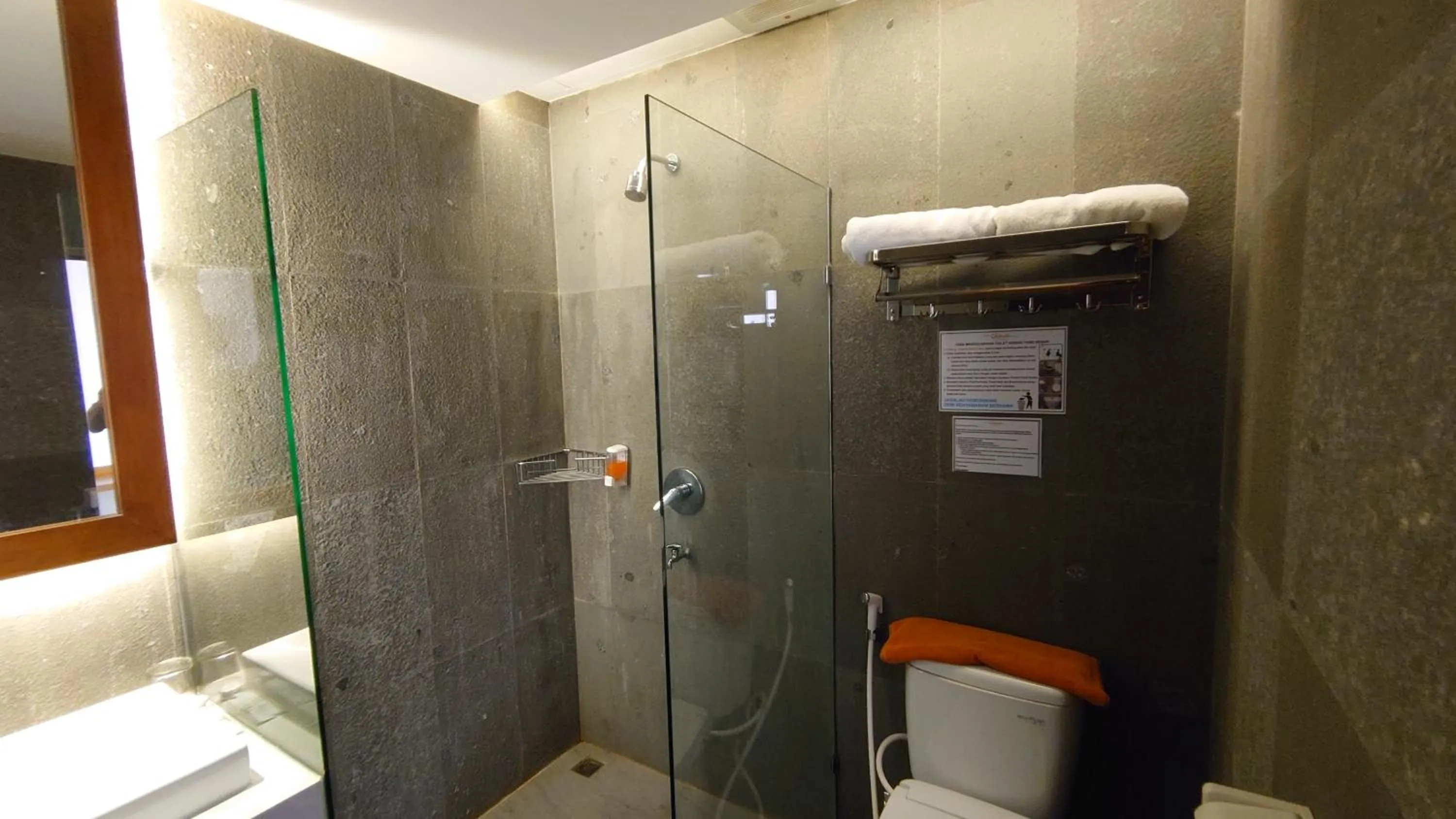 Odaita Hotel Pamekasan Madura