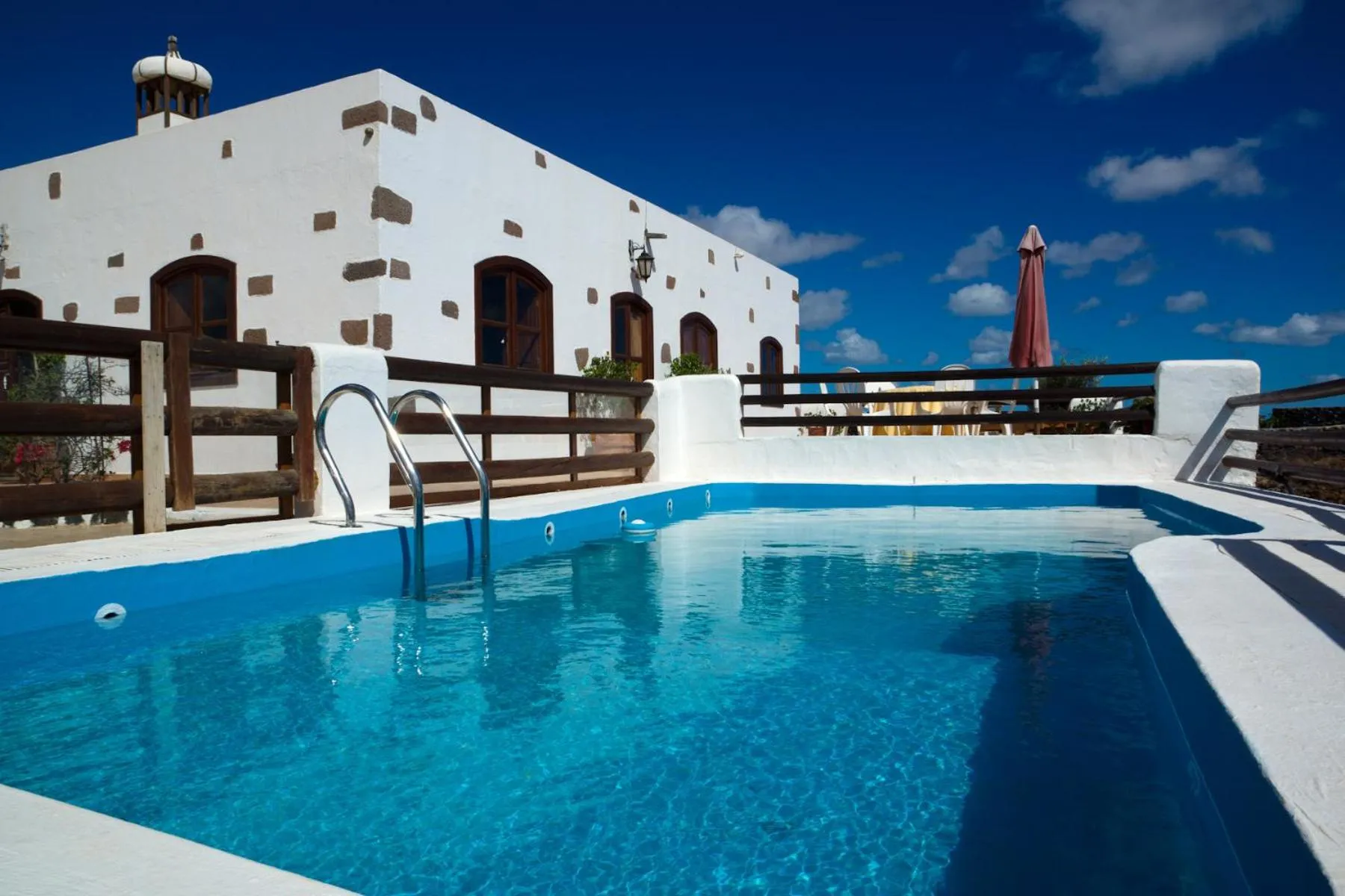 Property building in Villas Macher
