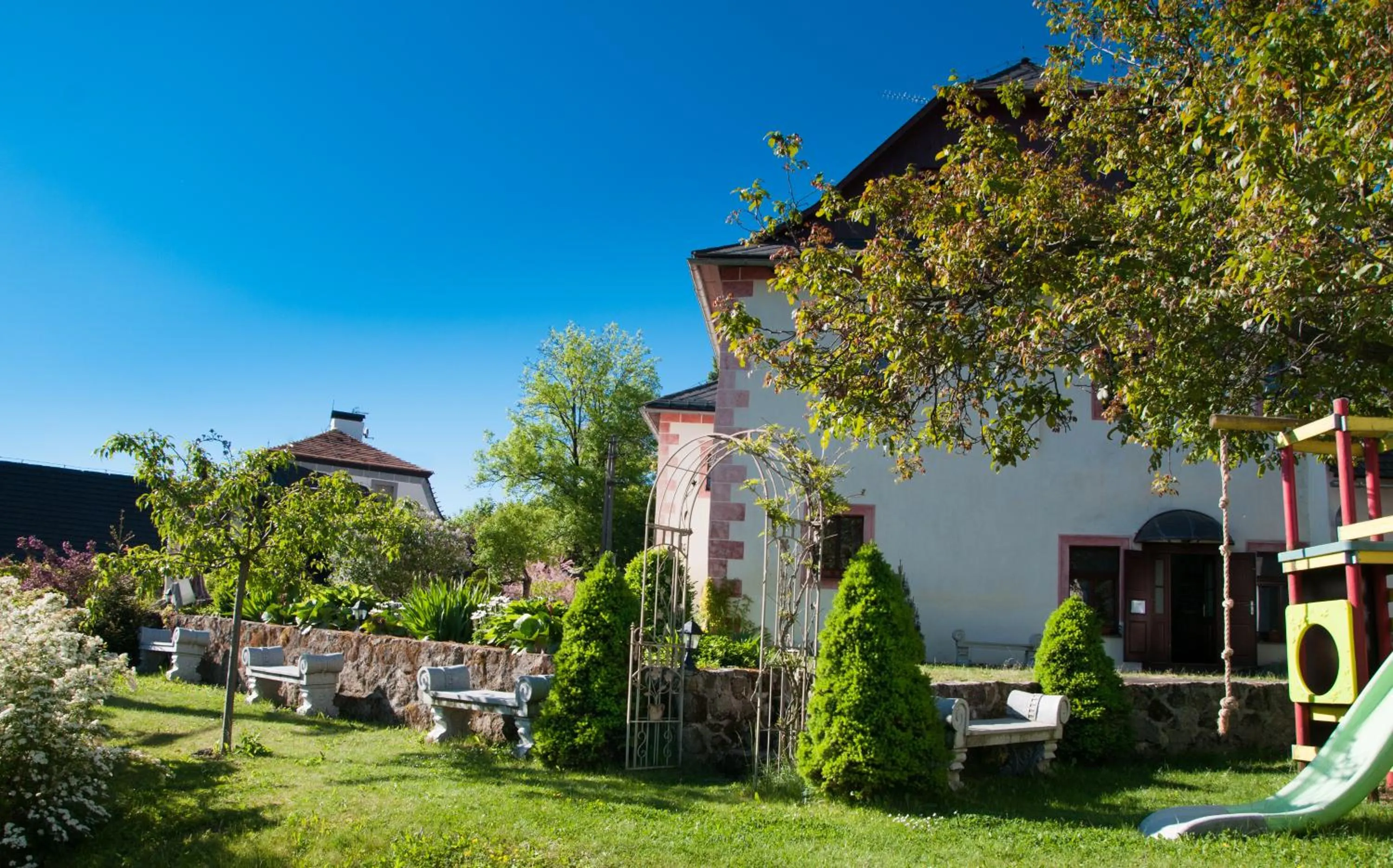 Garden in Resla Residence I, II, & Wellness