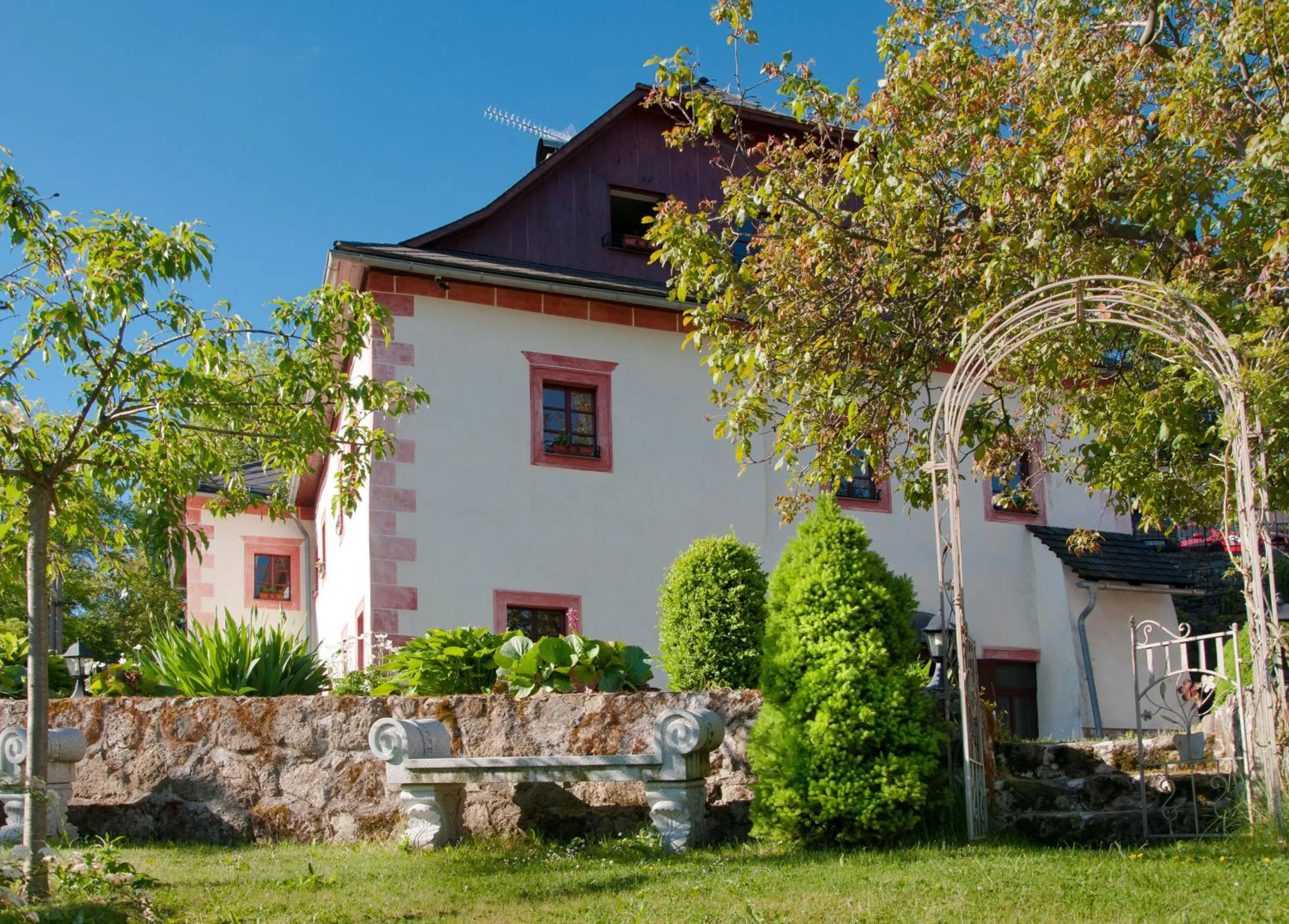 Garden in Resla Residence I, II, & Wellness